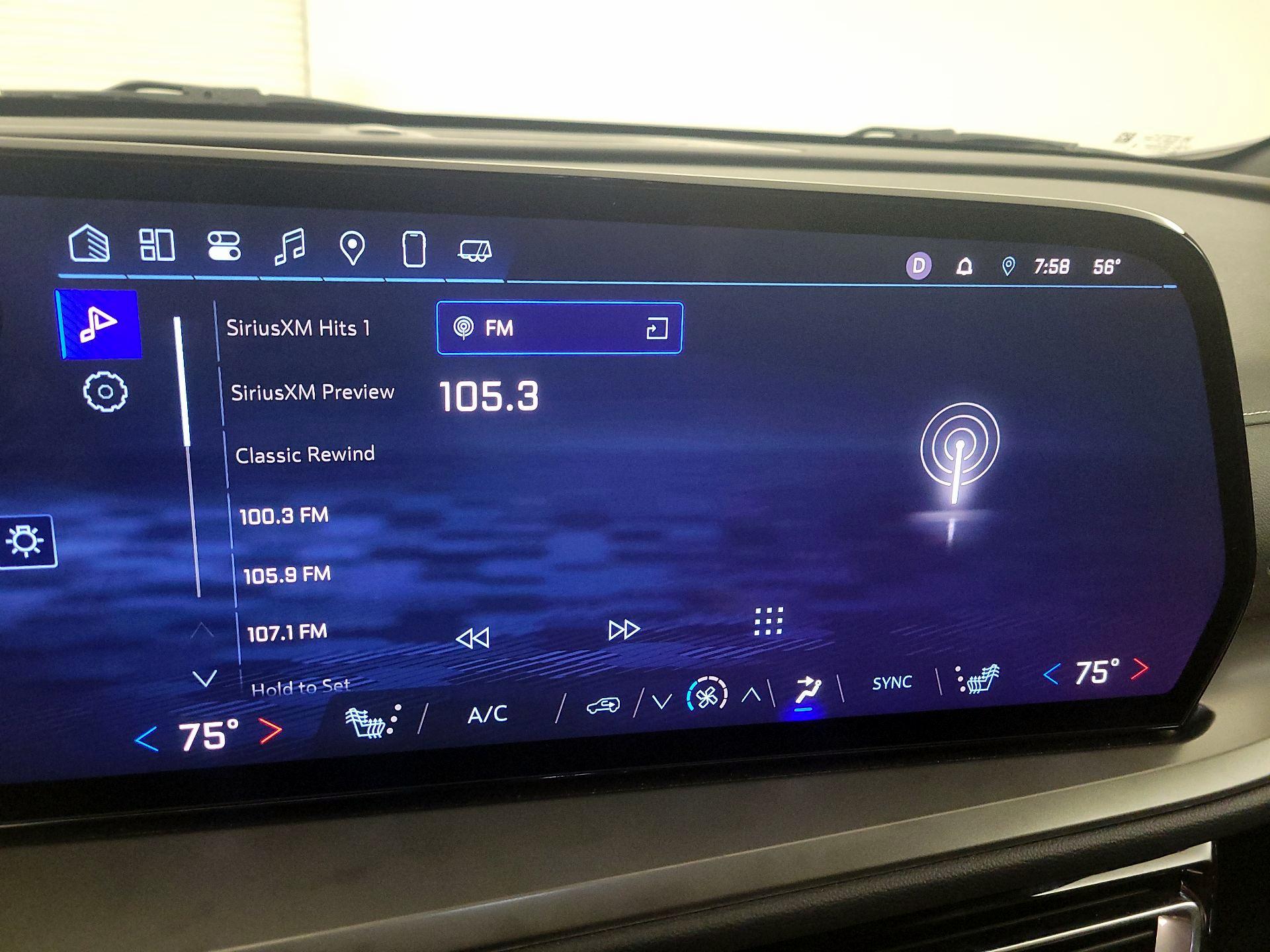 Thumbnail: 2025 Chevrolet Traverse - 16