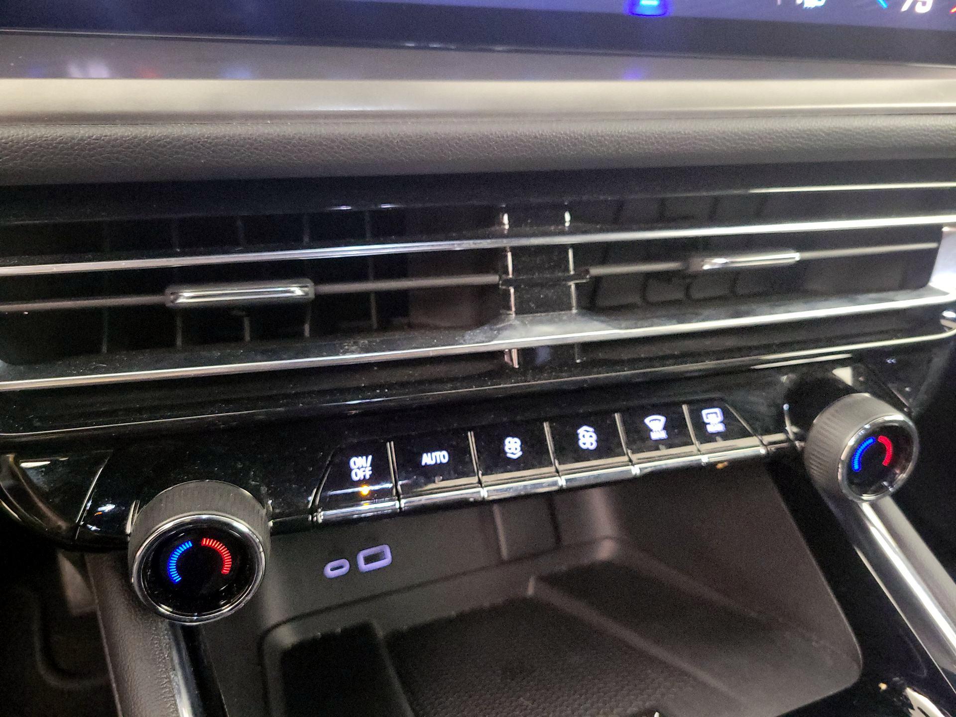 Thumbnail: 2025 Chevrolet Traverse - 17