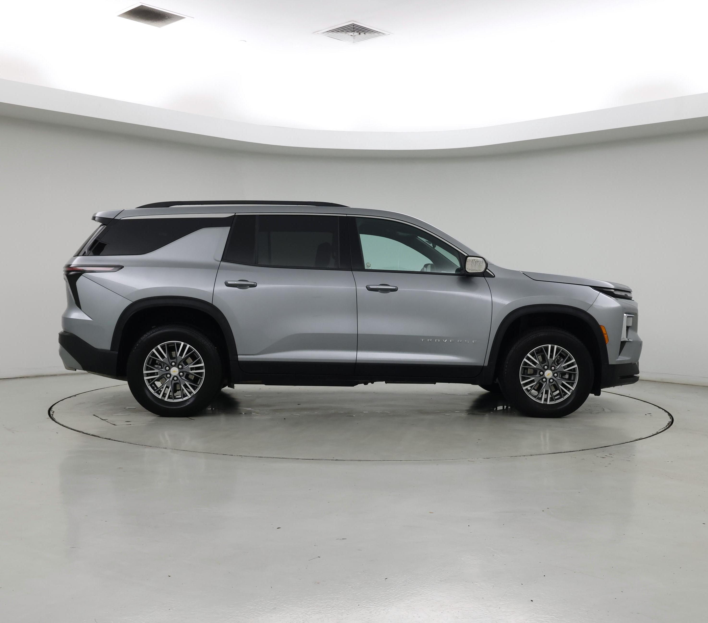 Thumbnail: 2025 Chevrolet Traverse - 7