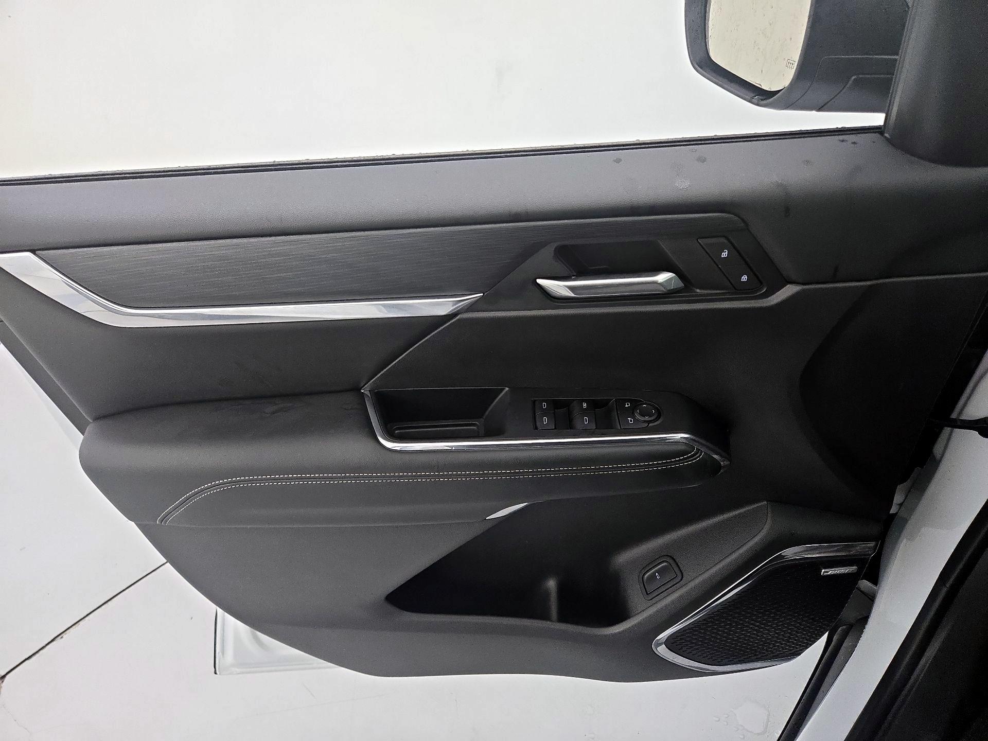 Thumbnail: 2025 GMC Acadia - 12