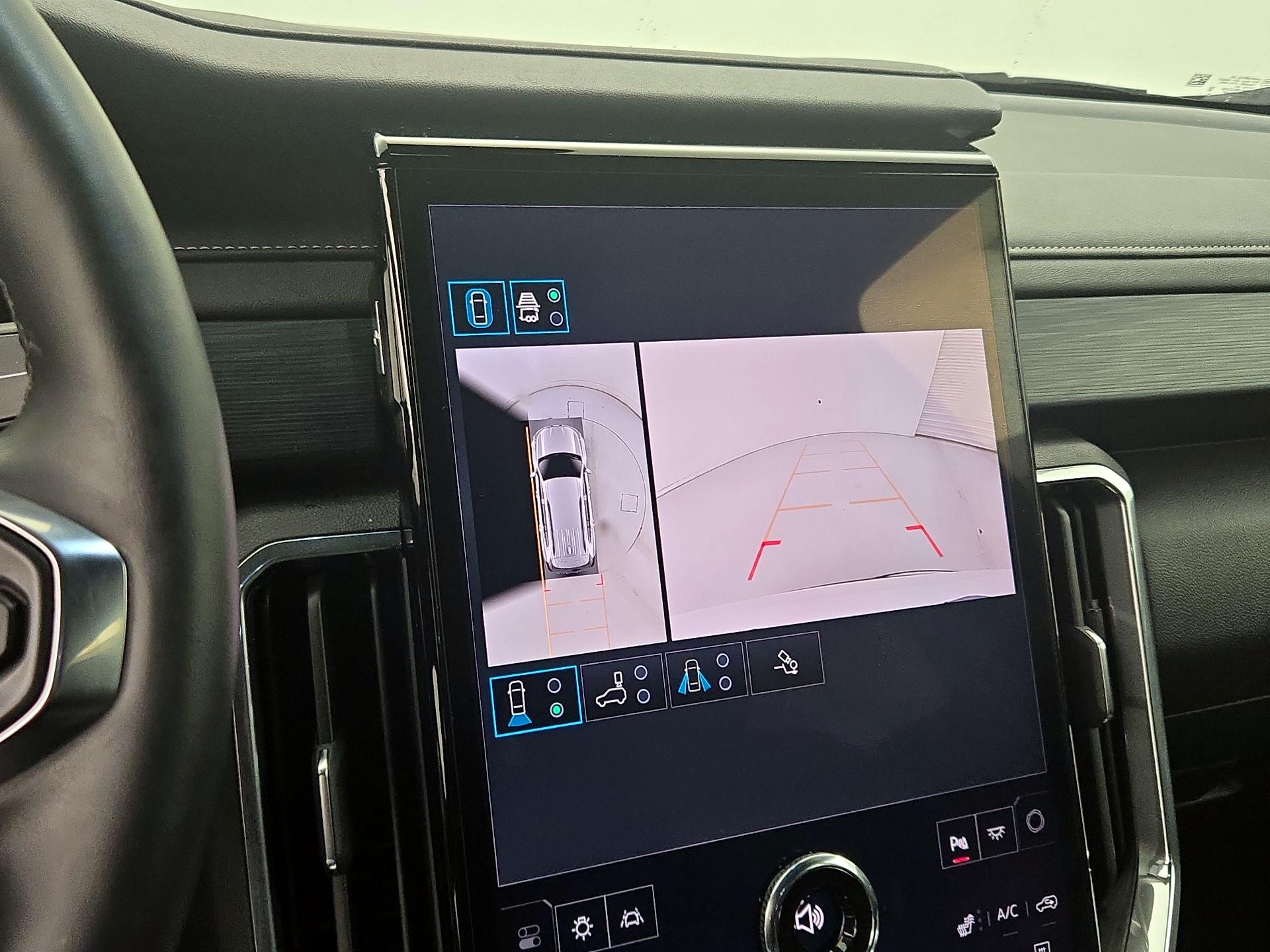 Thumbnail: 2025 GMC Acadia - 15