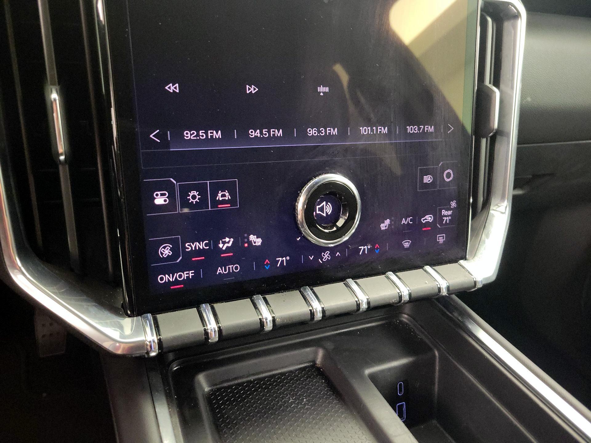 Thumbnail: 2025 GMC Acadia - 16