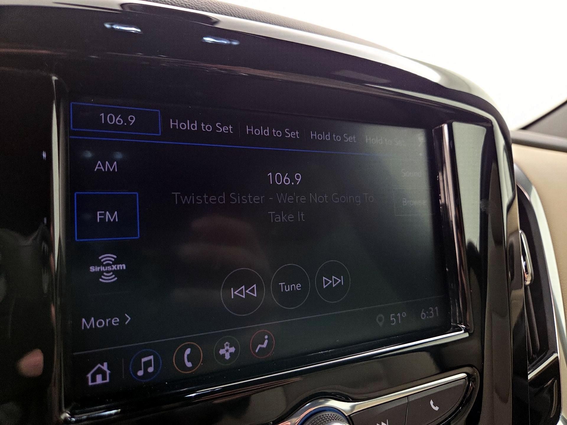 Thumbnail: 2023 Chevrolet Traverse - 15