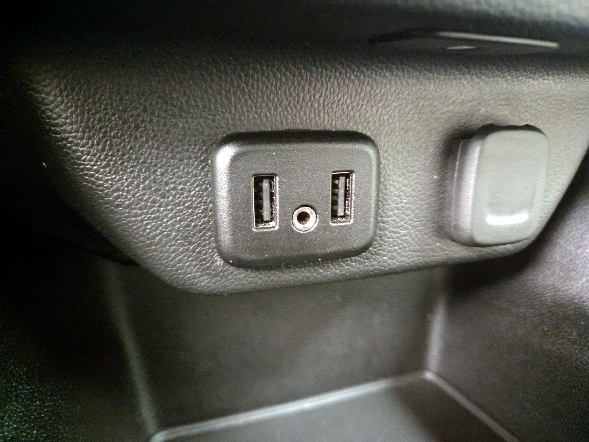 Thumbnail: 2023 Chevrolet Traverse - 18