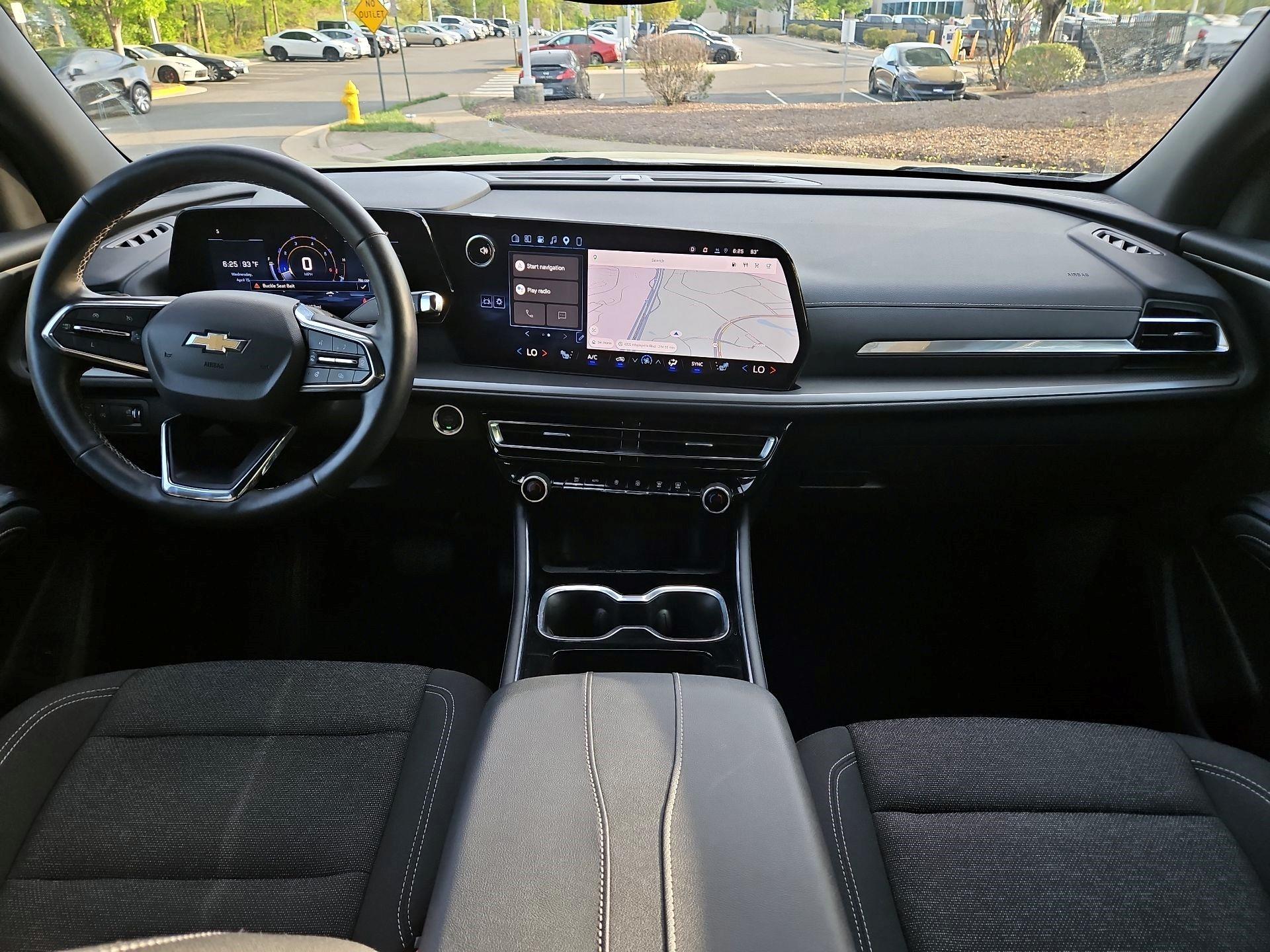 Thumbnail: 2025 Chevrolet Traverse - 8