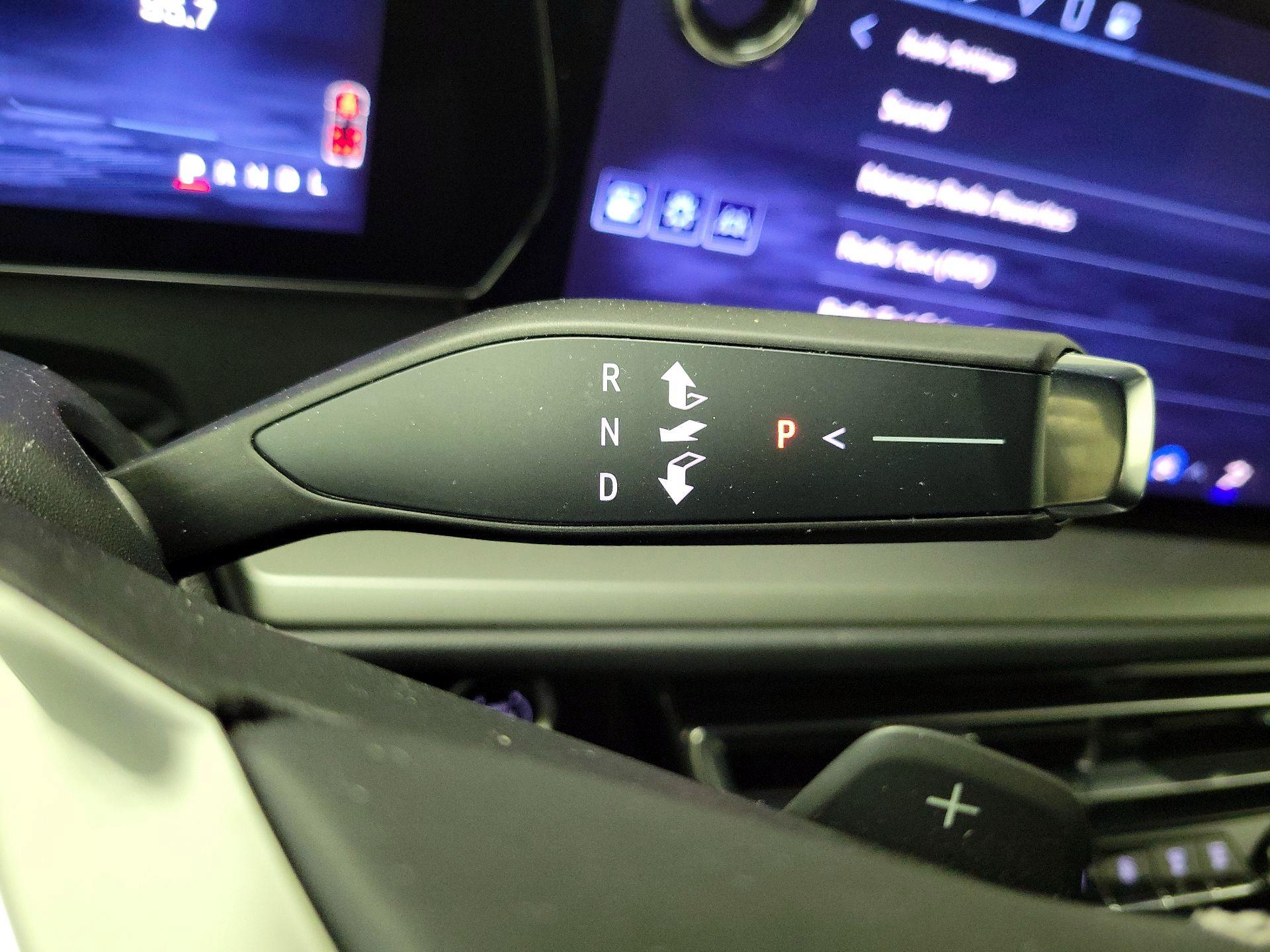 Thumbnail: 2025 Chevrolet Traverse - 18