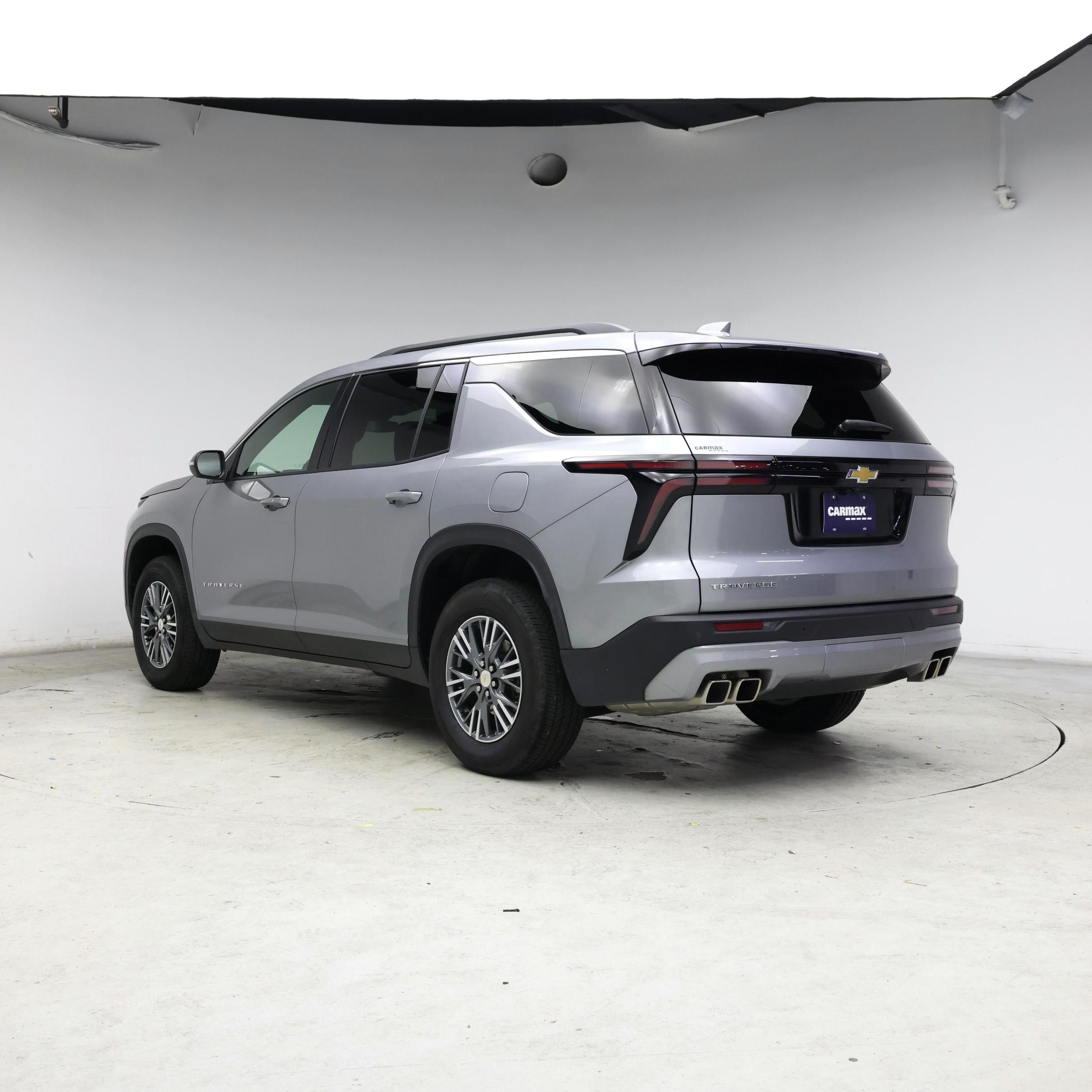 Thumbnail: 2025 Chevrolet Traverse - 2