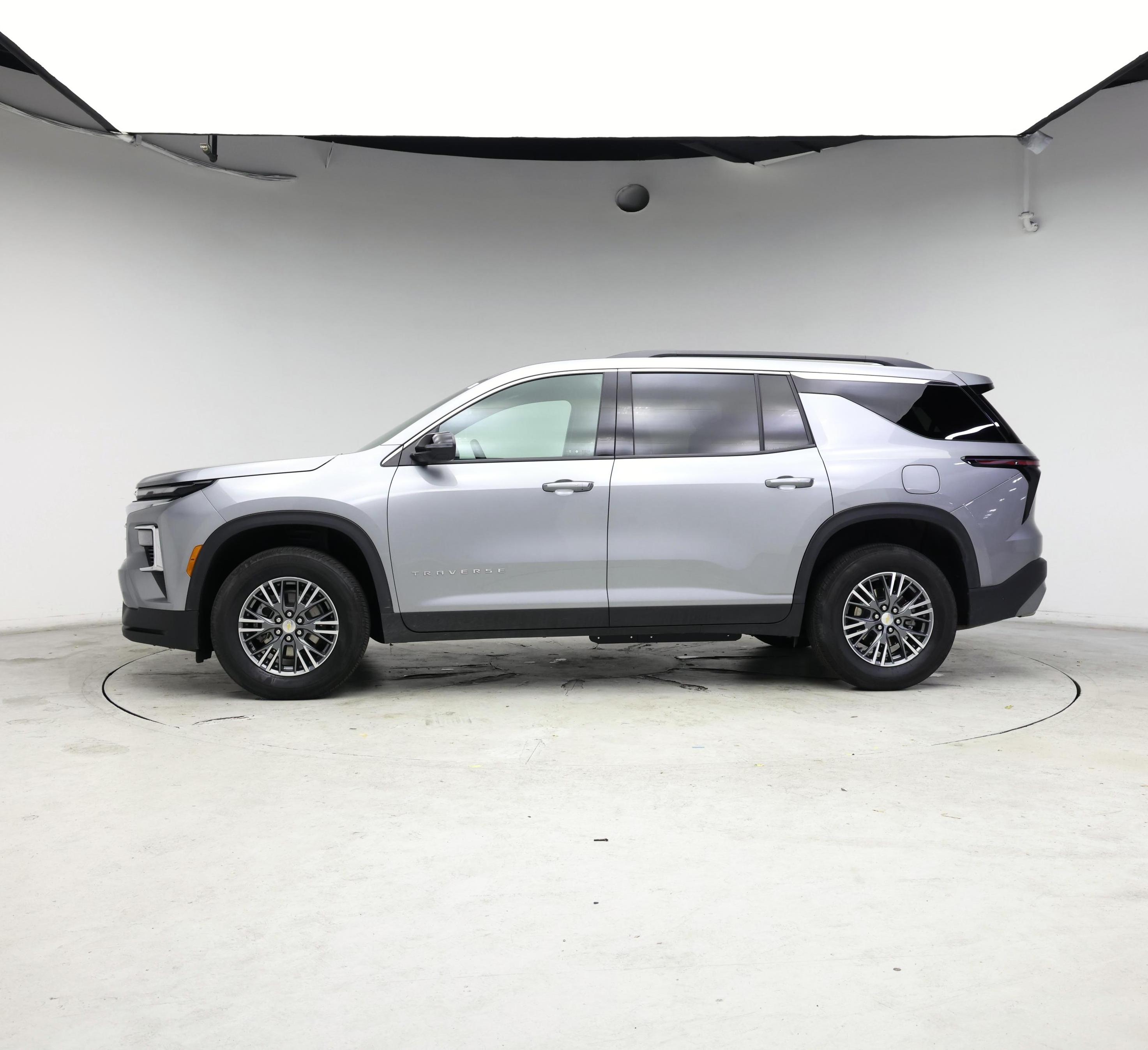 Thumbnail: 2025 Chevrolet Traverse - 3