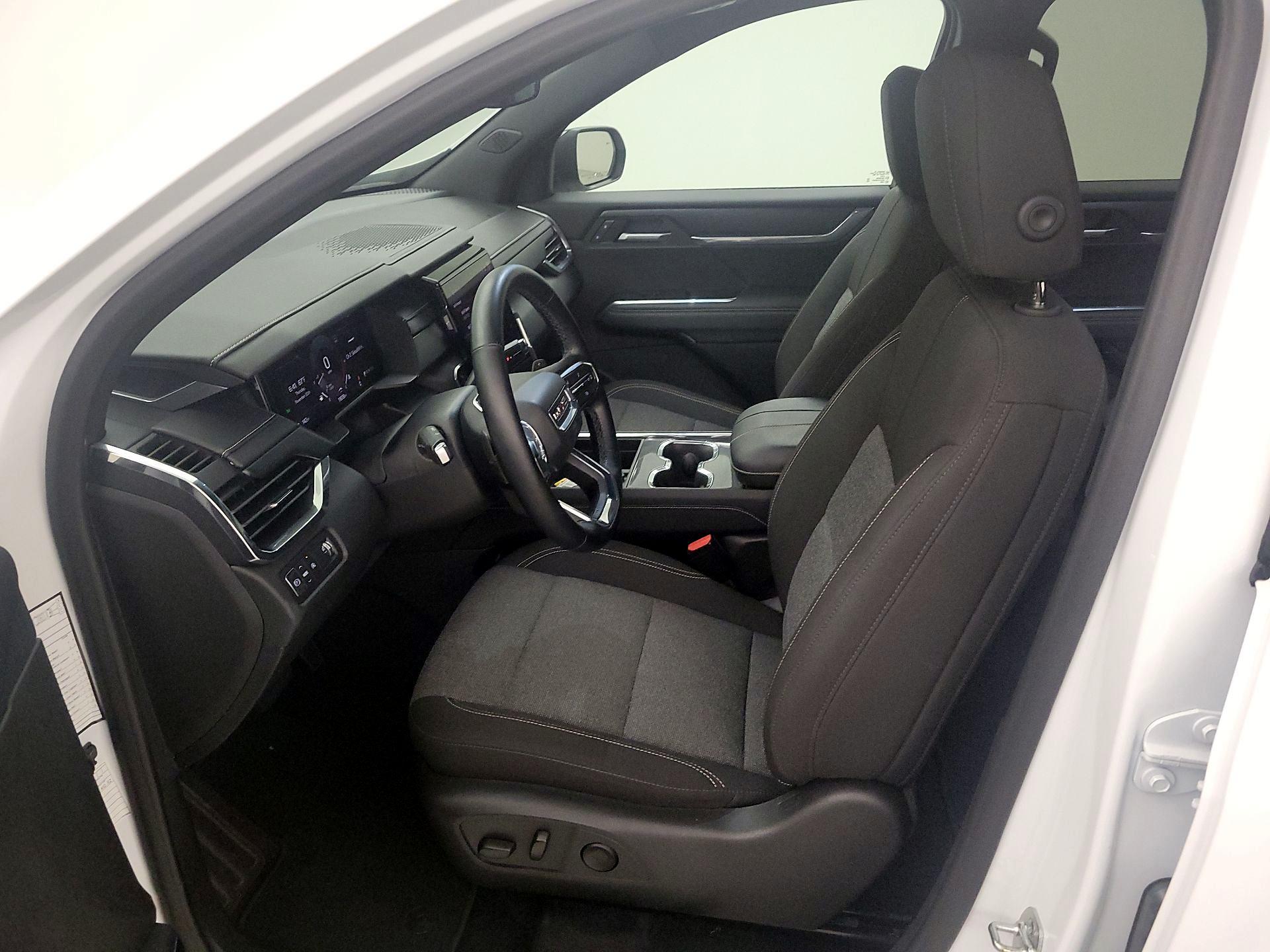 Thumbnail: 2025 GMC Acadia - 11