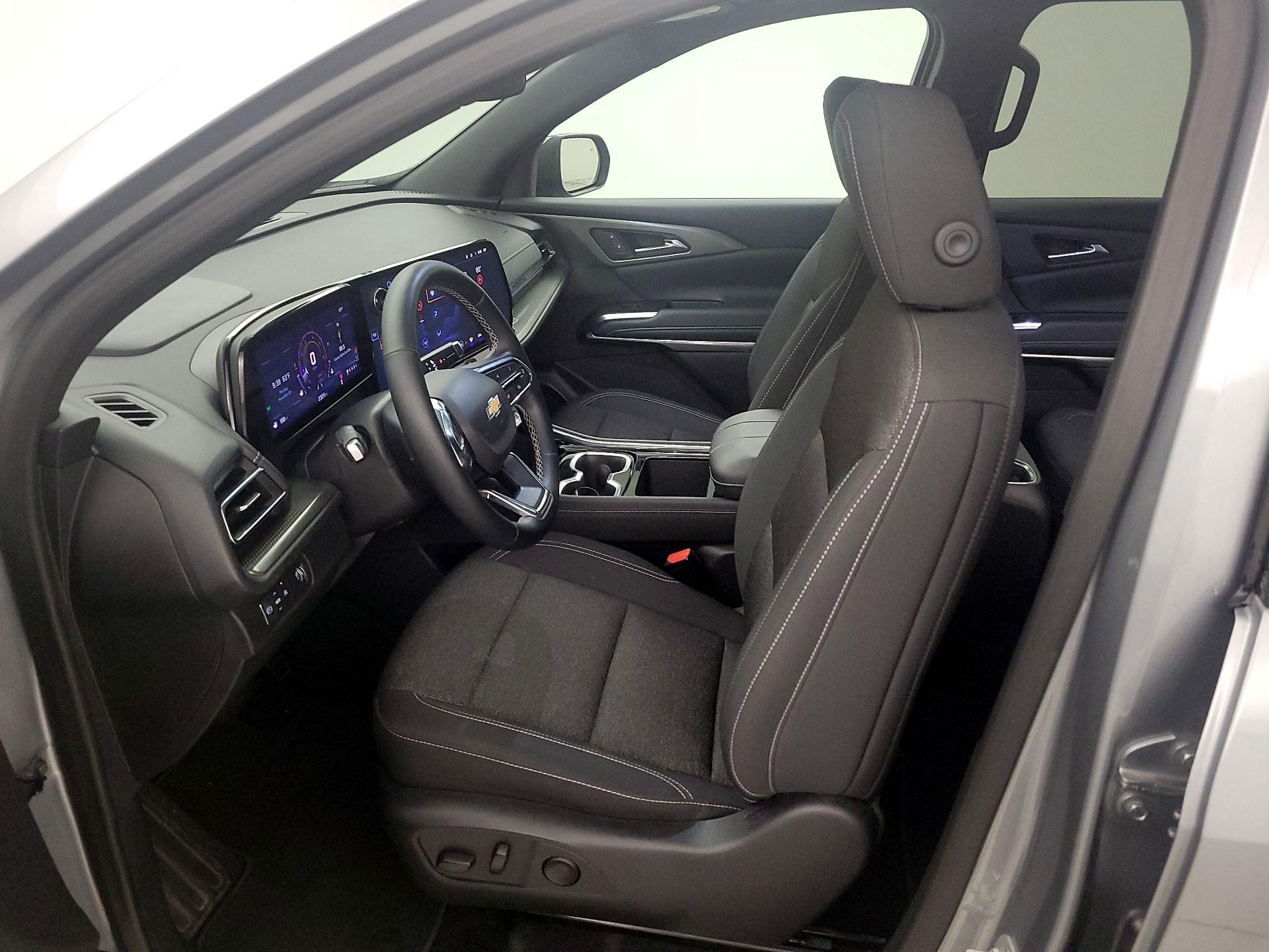 Thumbnail: 2025 Chevrolet Traverse - 11