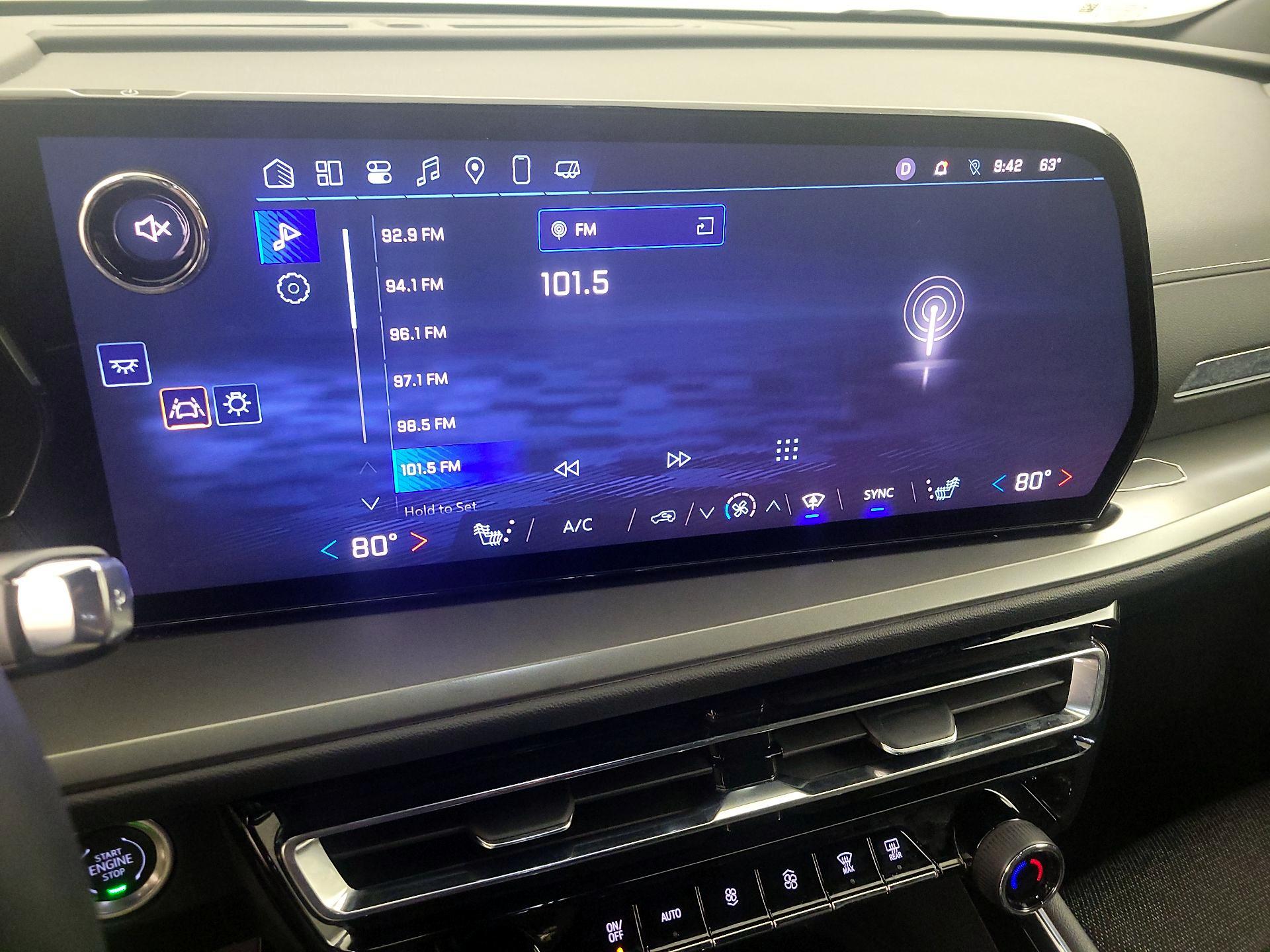 Thumbnail: 2025 Chevrolet Traverse - 15