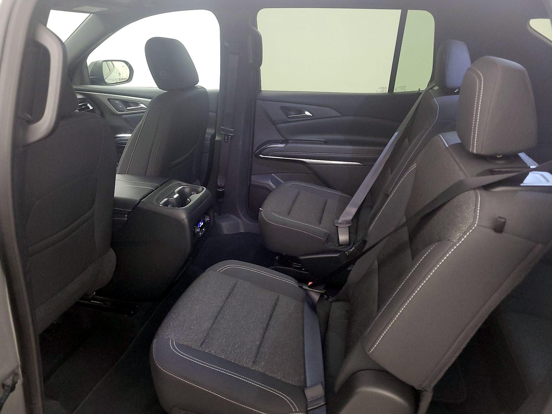 Thumbnail: 2025 Chevrolet Traverse - 19