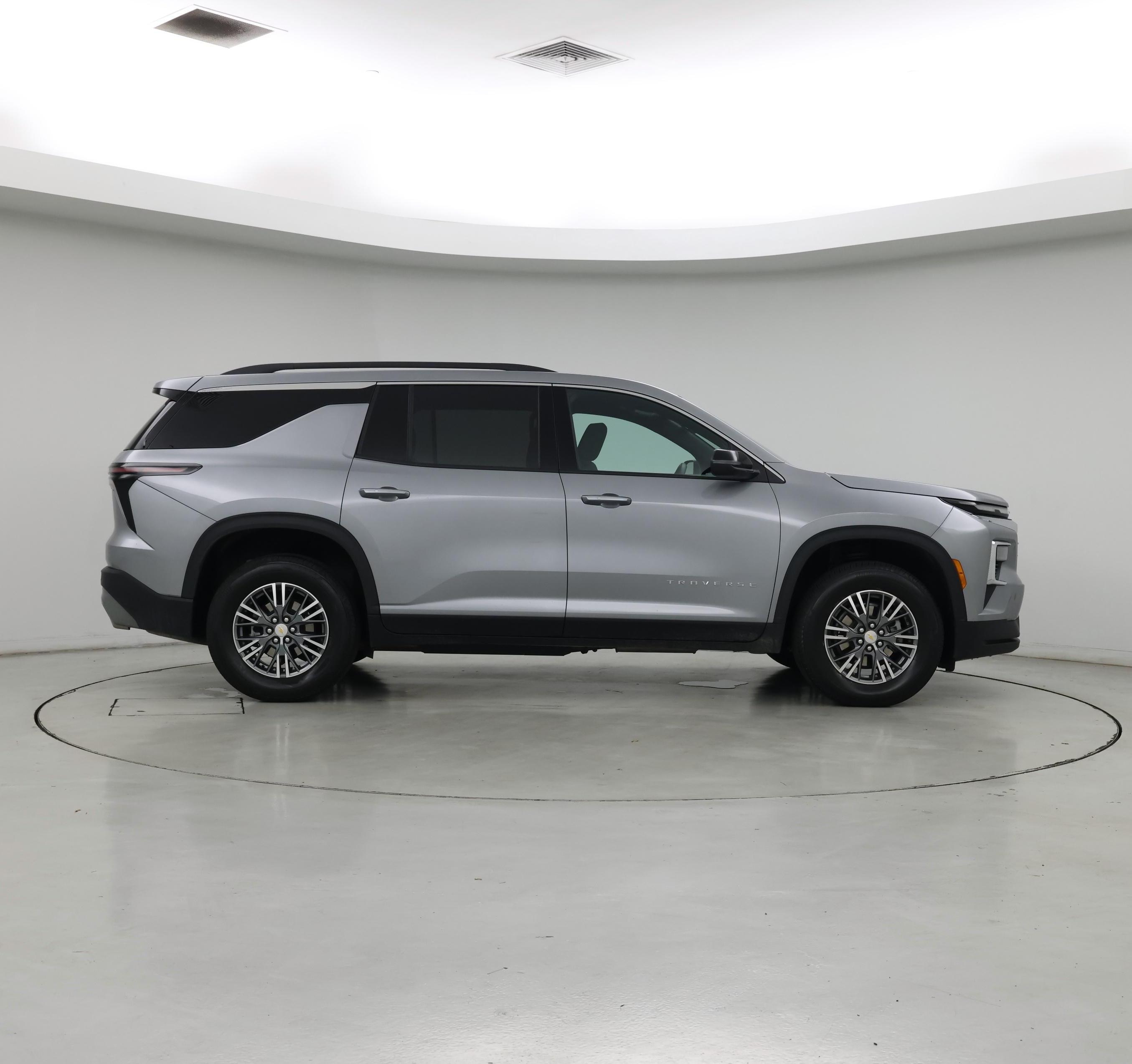 Thumbnail: 2025 Chevrolet Traverse - 7