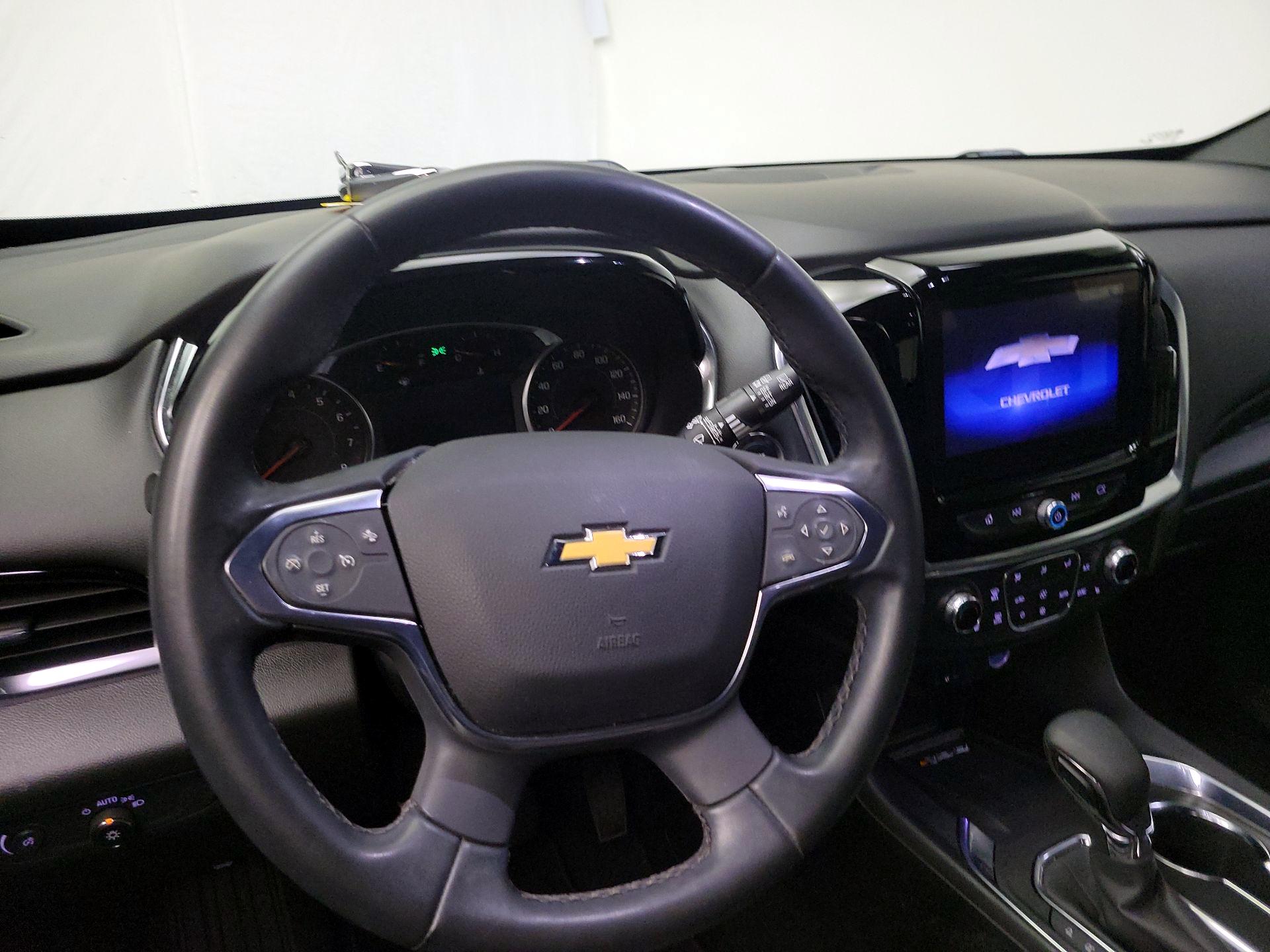 Thumbnail: 2023 Chevrolet Traverse - 10