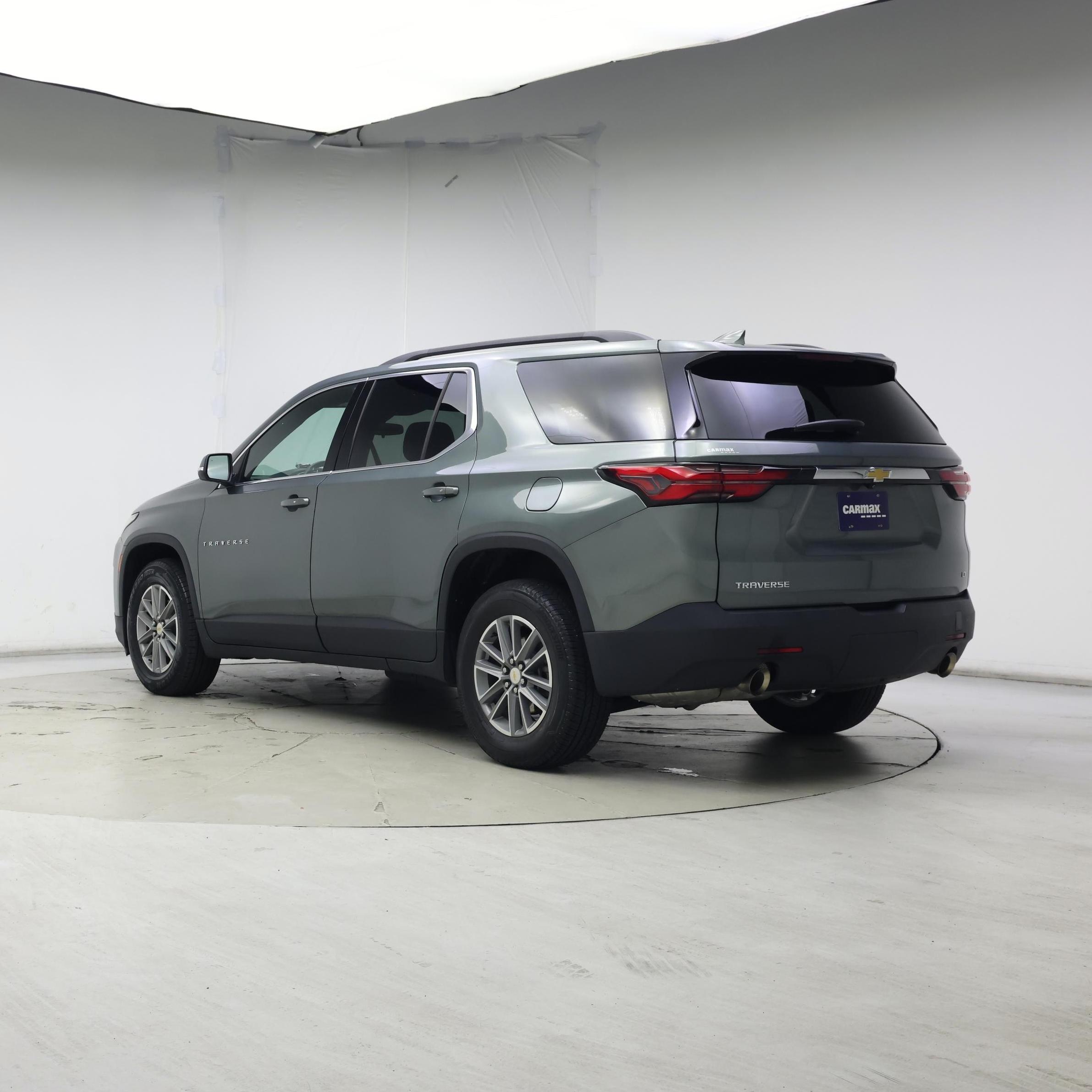 Thumbnail: 2023 Chevrolet Traverse - 2