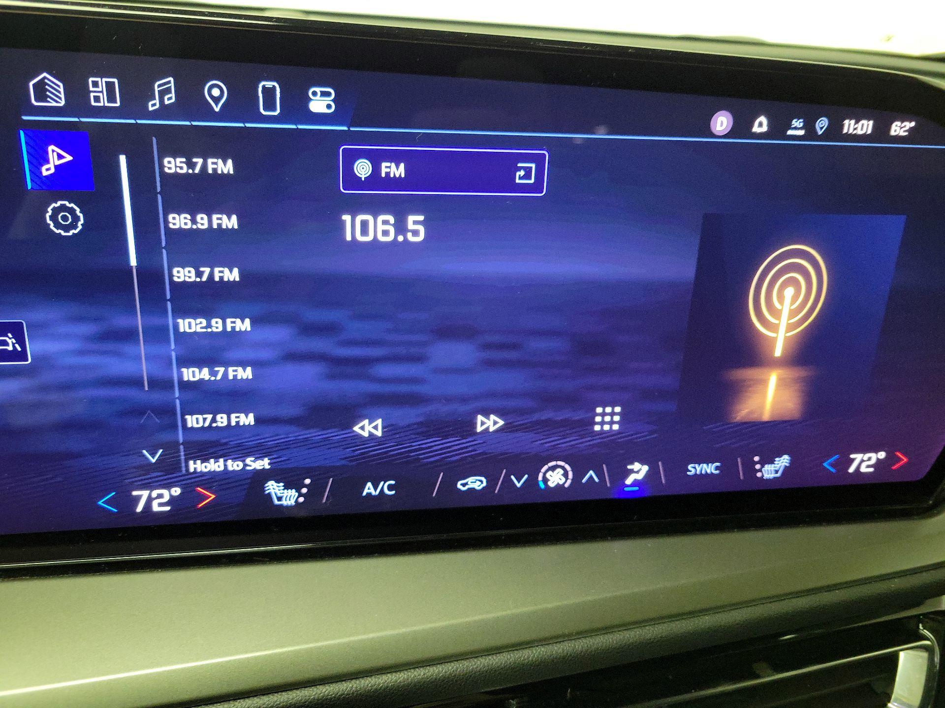 Thumbnail: 2025 Chevrolet Traverse - 16