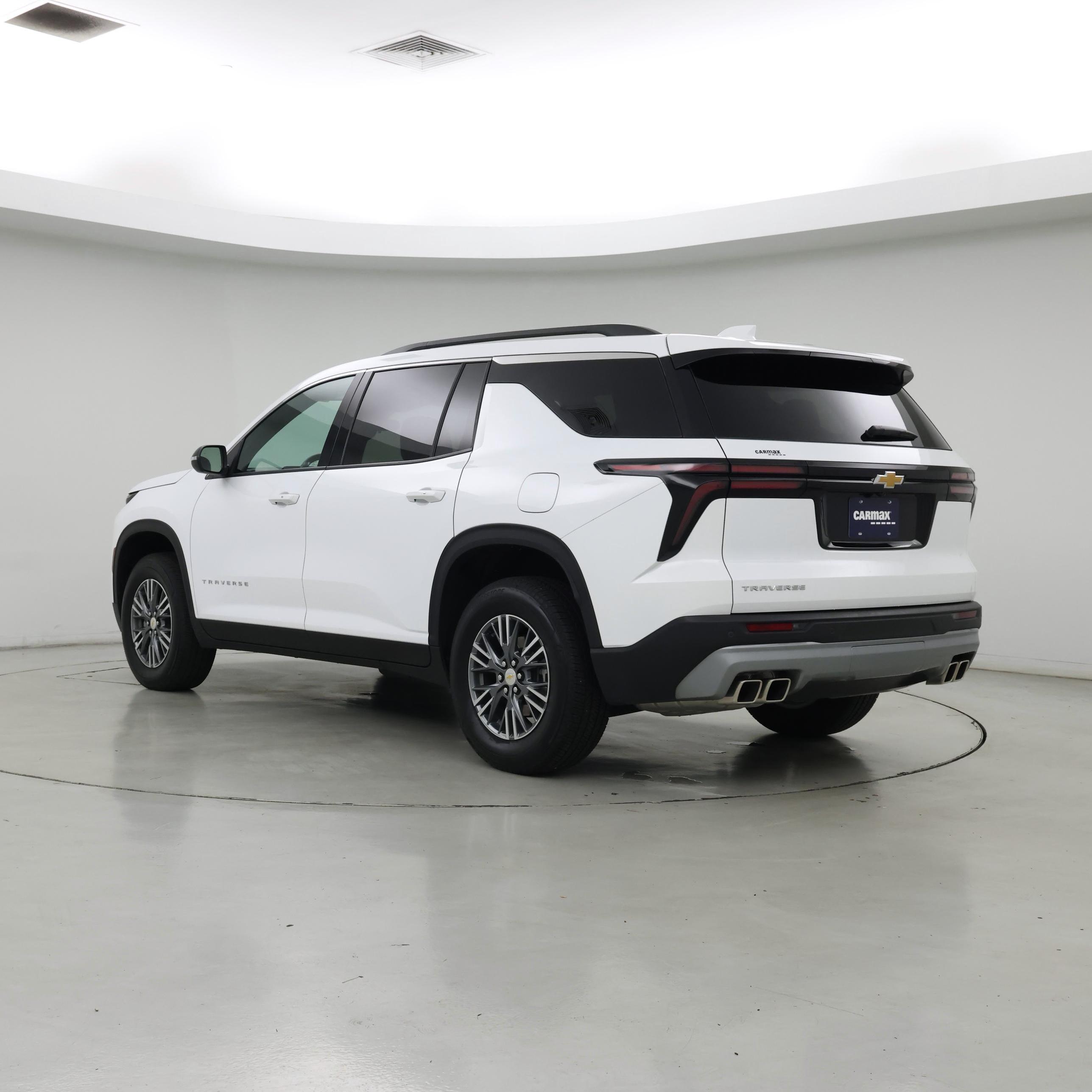 Thumbnail: 2025 Chevrolet Traverse - 2