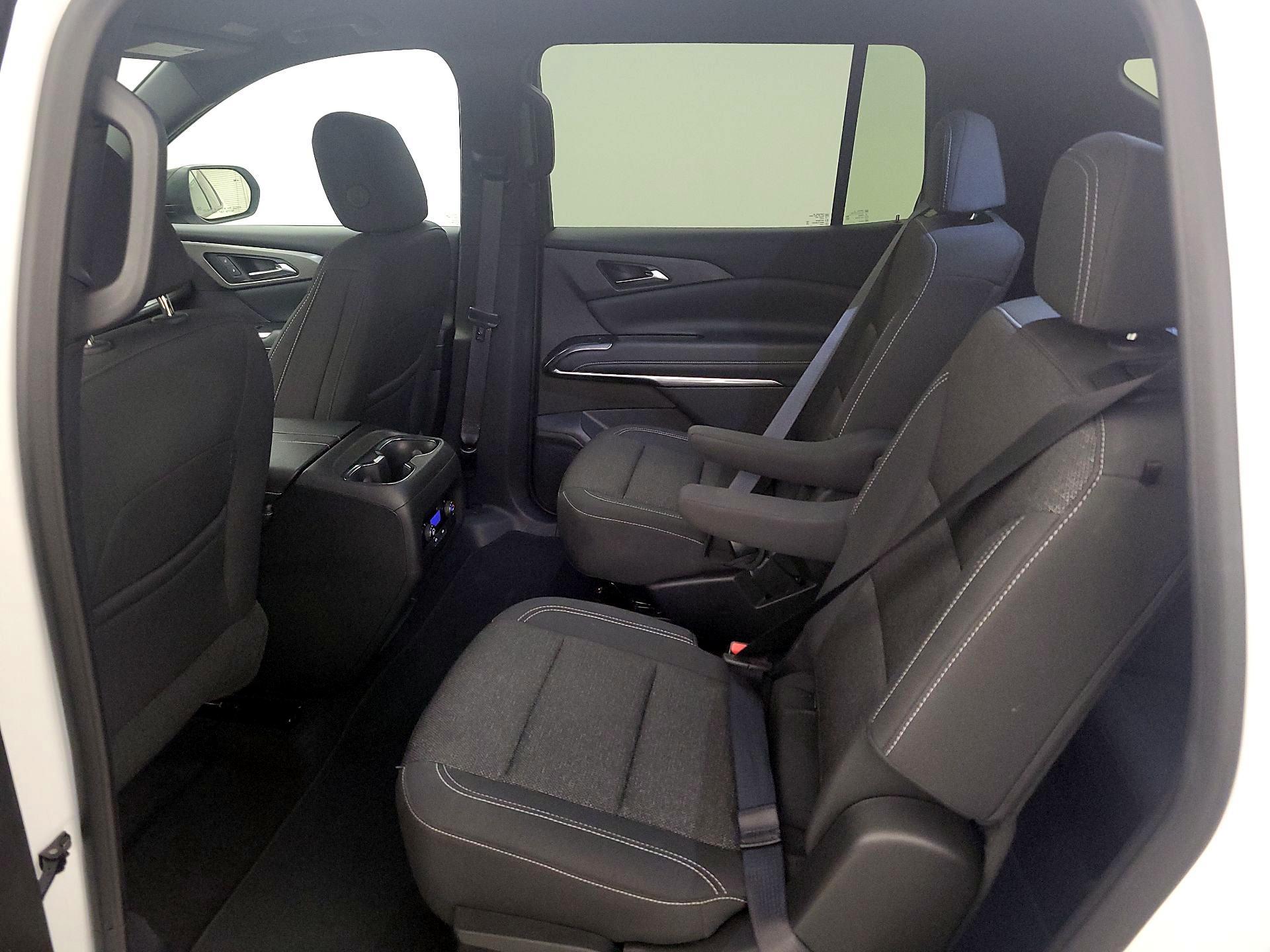 Thumbnail: 2025 Chevrolet Traverse - 20