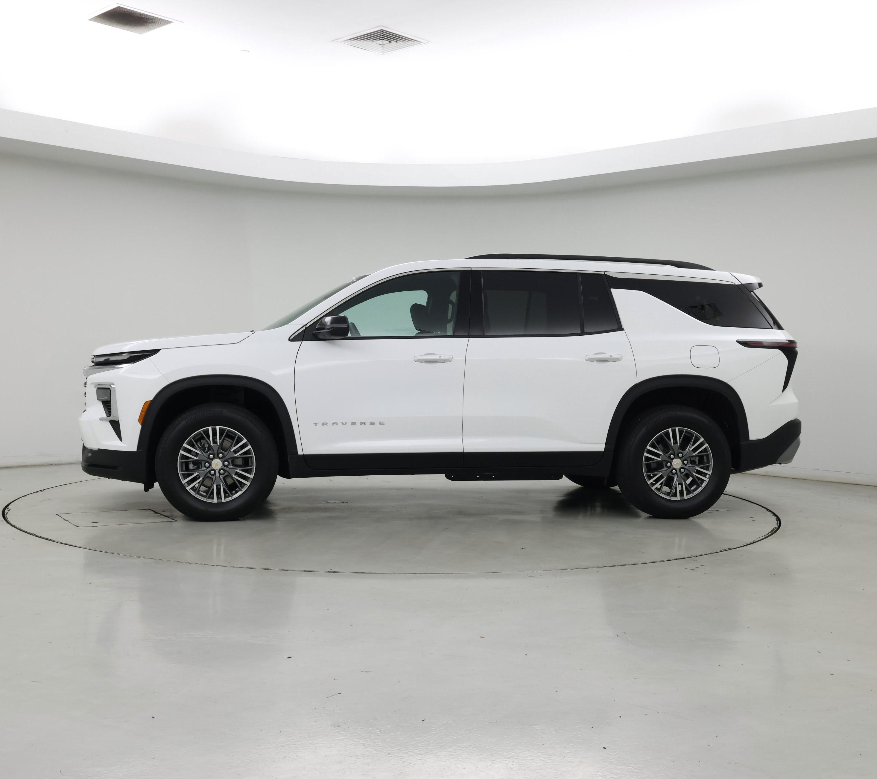 Thumbnail: 2025 Chevrolet Traverse - 3