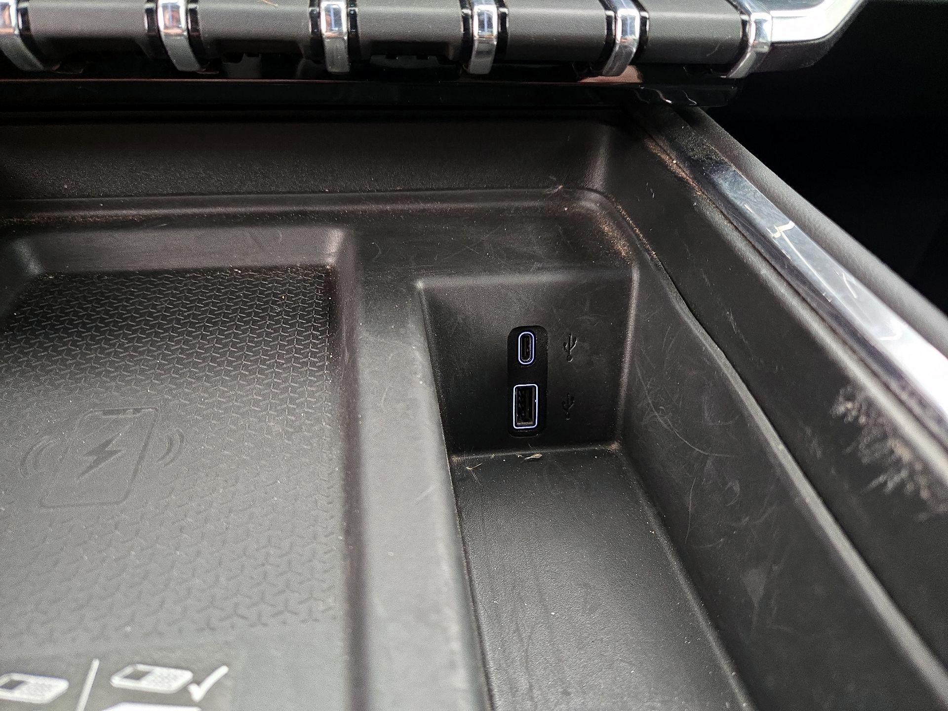 Thumbnail: 2025 GMC Acadia - 18