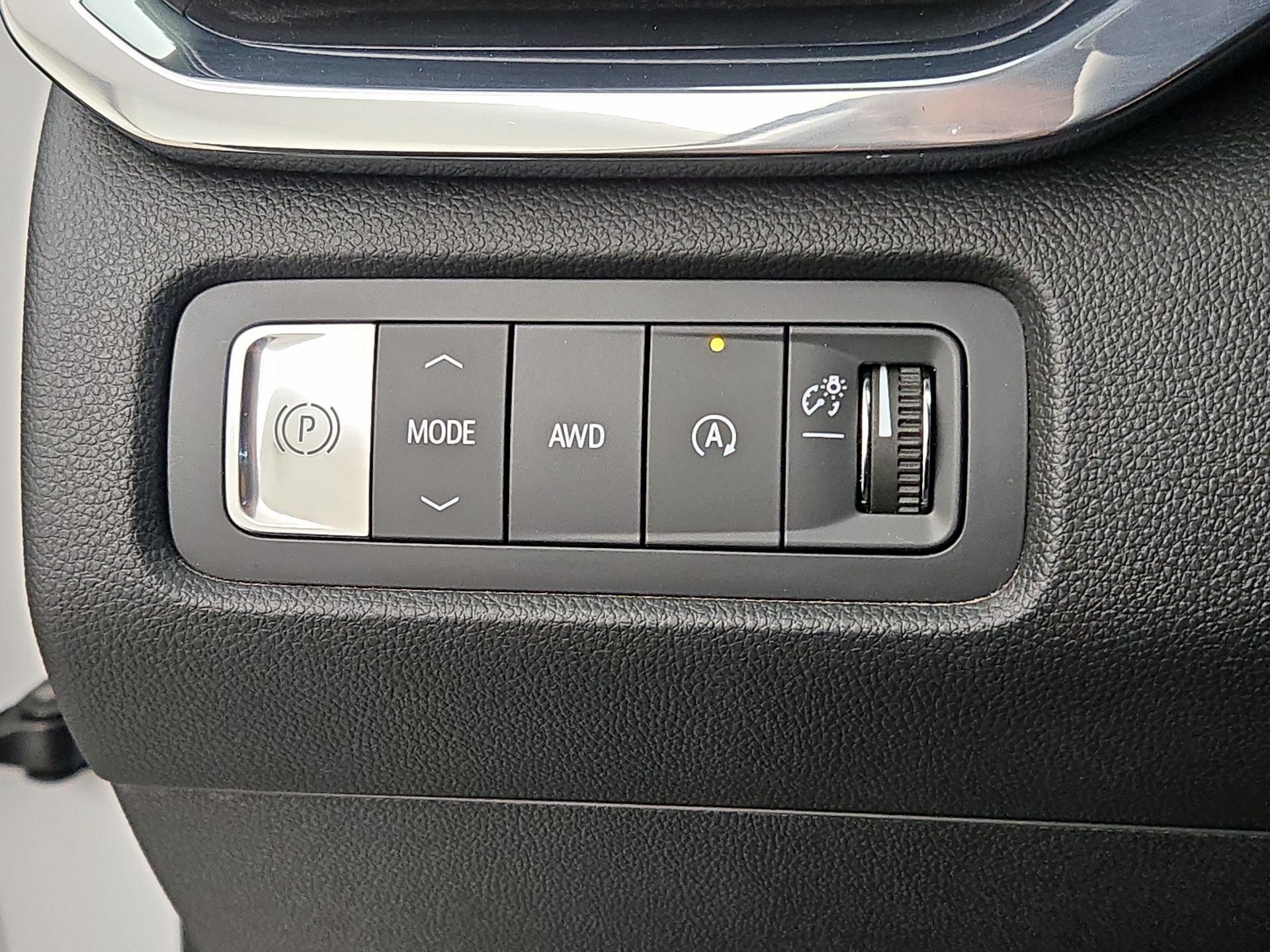 Thumbnail: 2025 GMC Acadia - 13