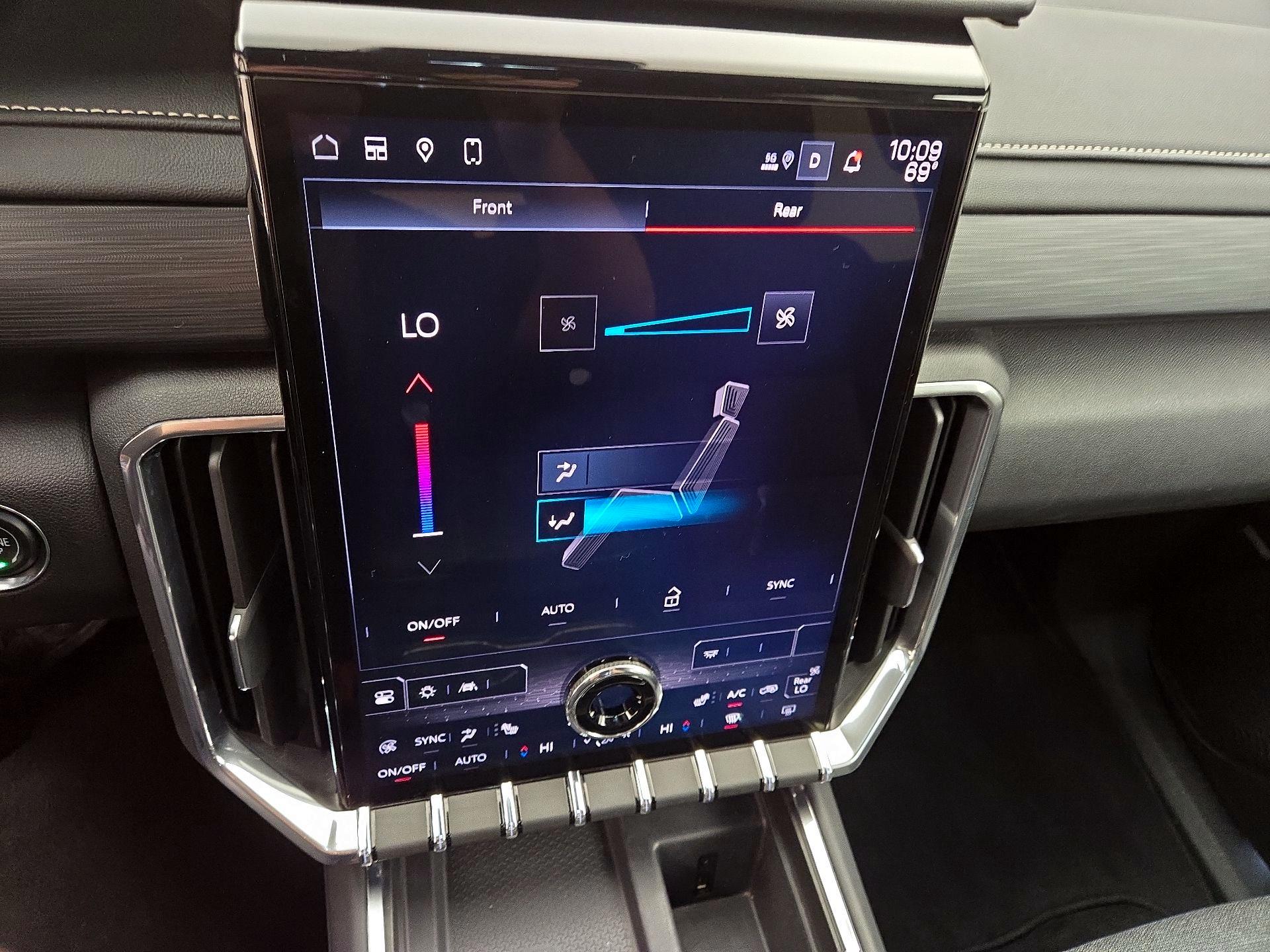 Thumbnail: 2025 GMC Acadia - 17