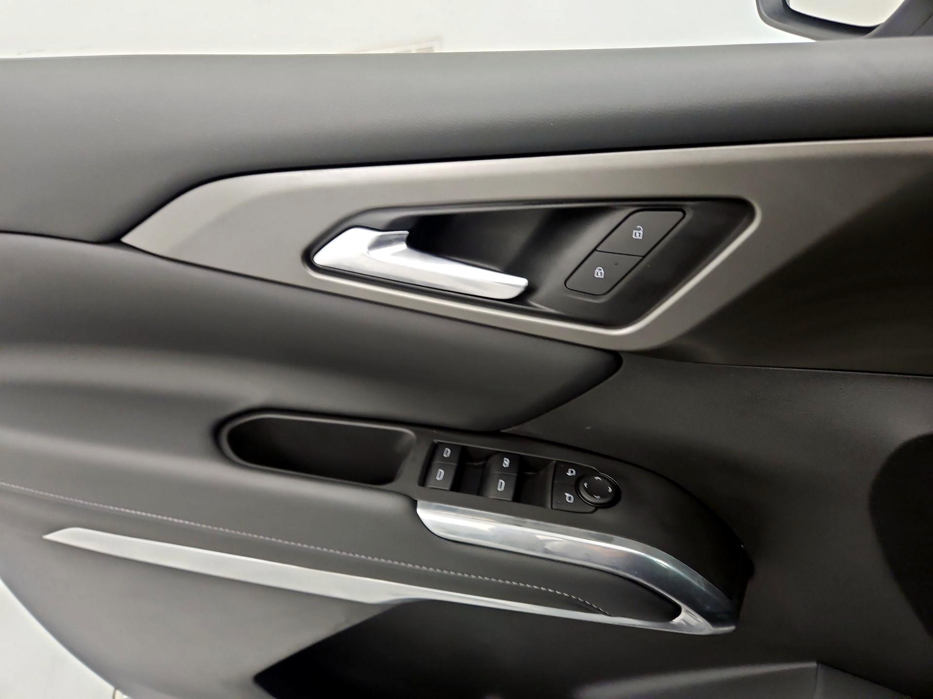 Thumbnail: 2025 Chevrolet Traverse - 12