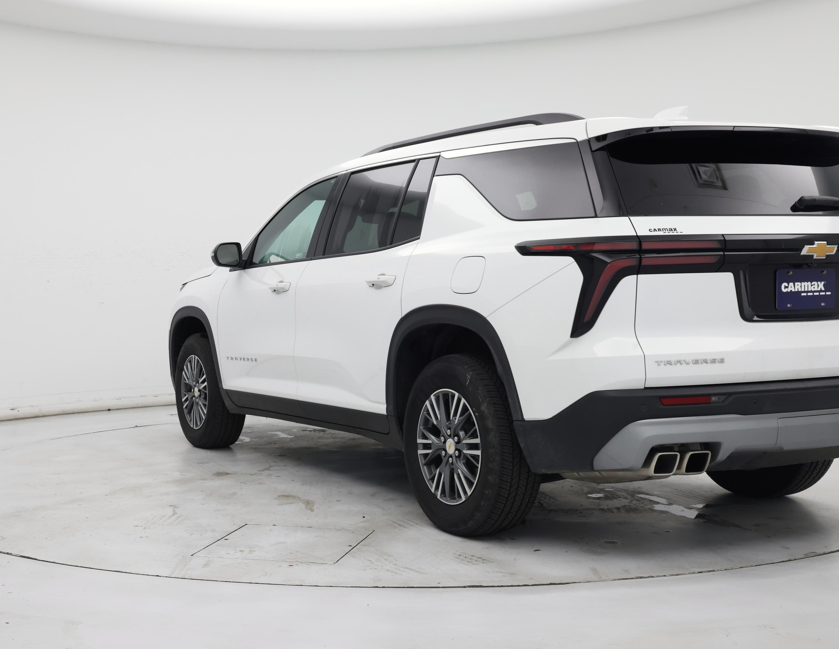 Thumbnail: 2025 Chevrolet Traverse - 2