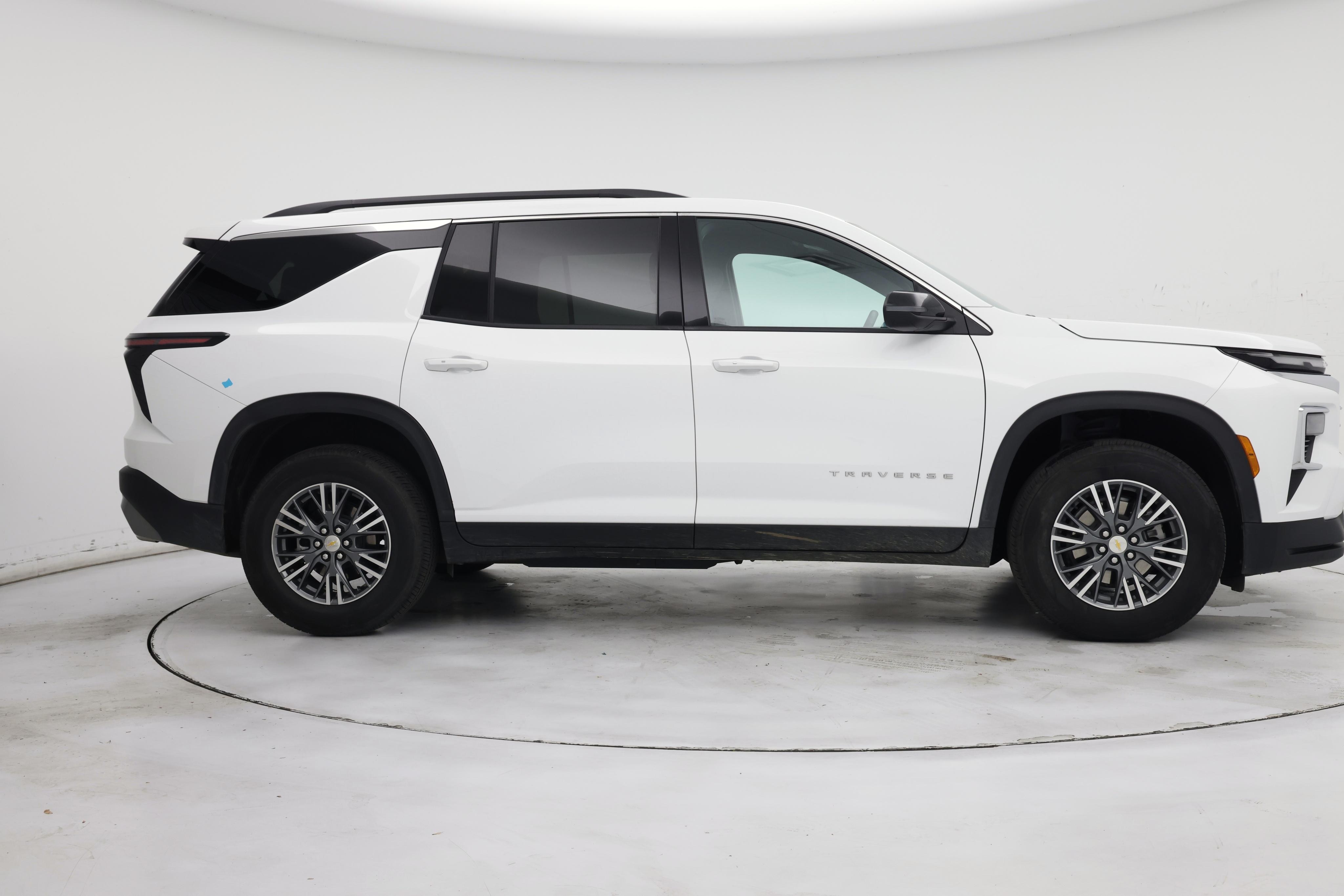 Thumbnail: 2025 Chevrolet Traverse - 7