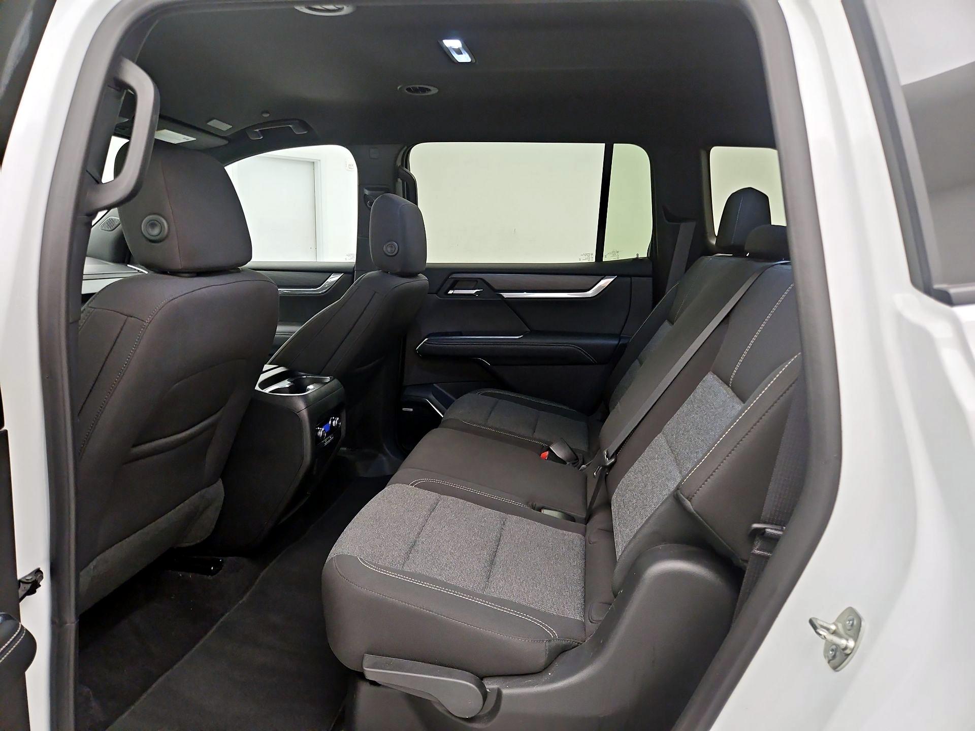 Thumbnail: 2025 GMC Acadia - 19