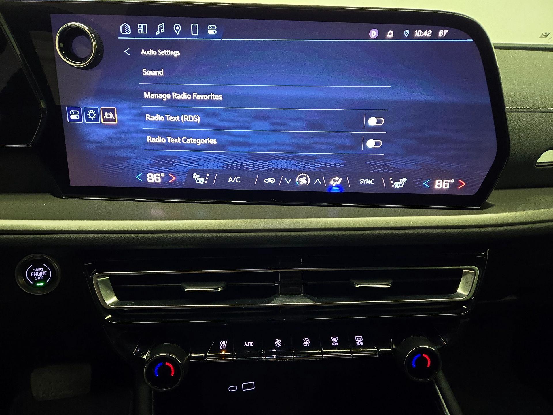 Thumbnail: 2025 Chevrolet Traverse - 17