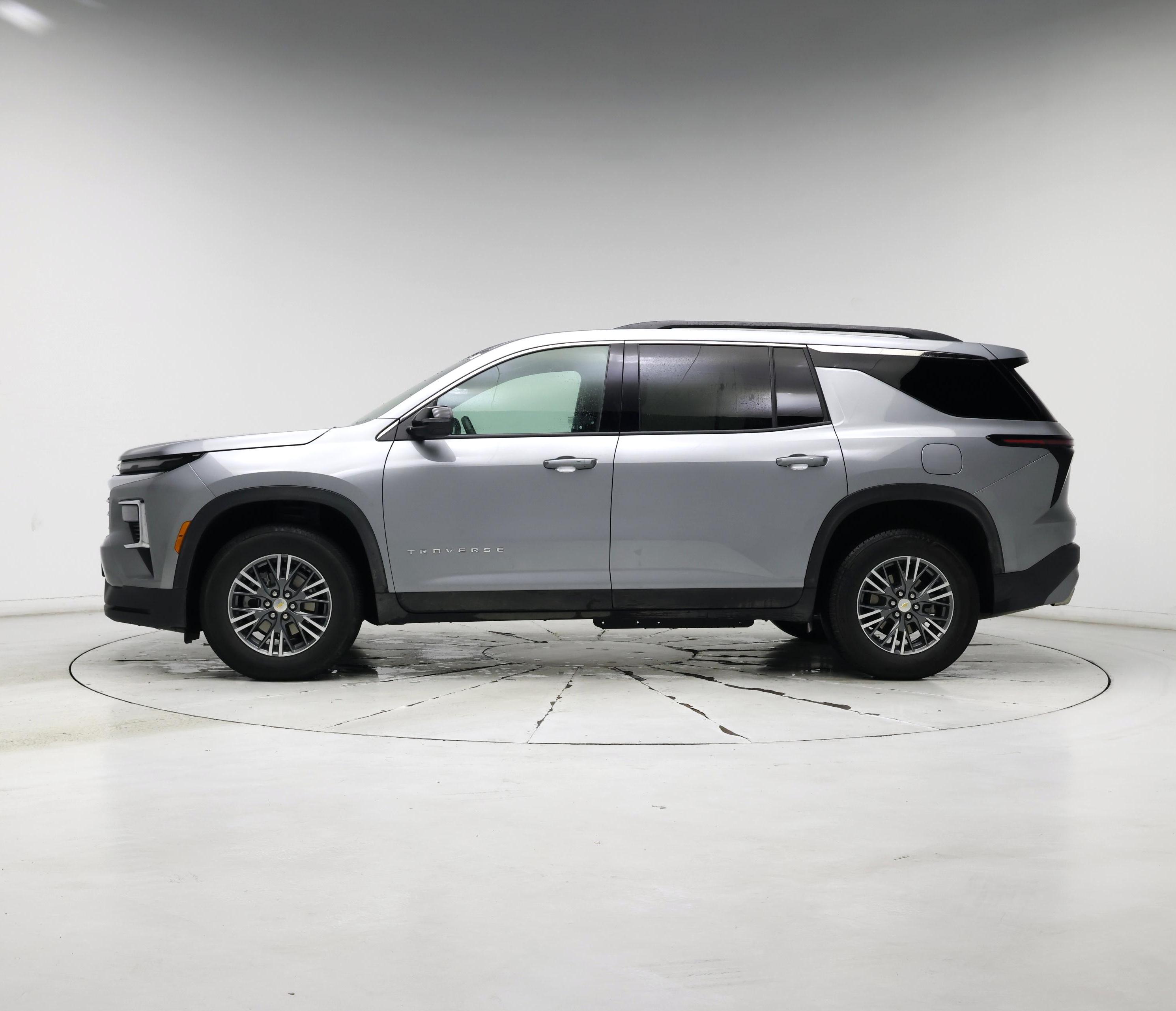 Thumbnail: 2025 Chevrolet Traverse - 3