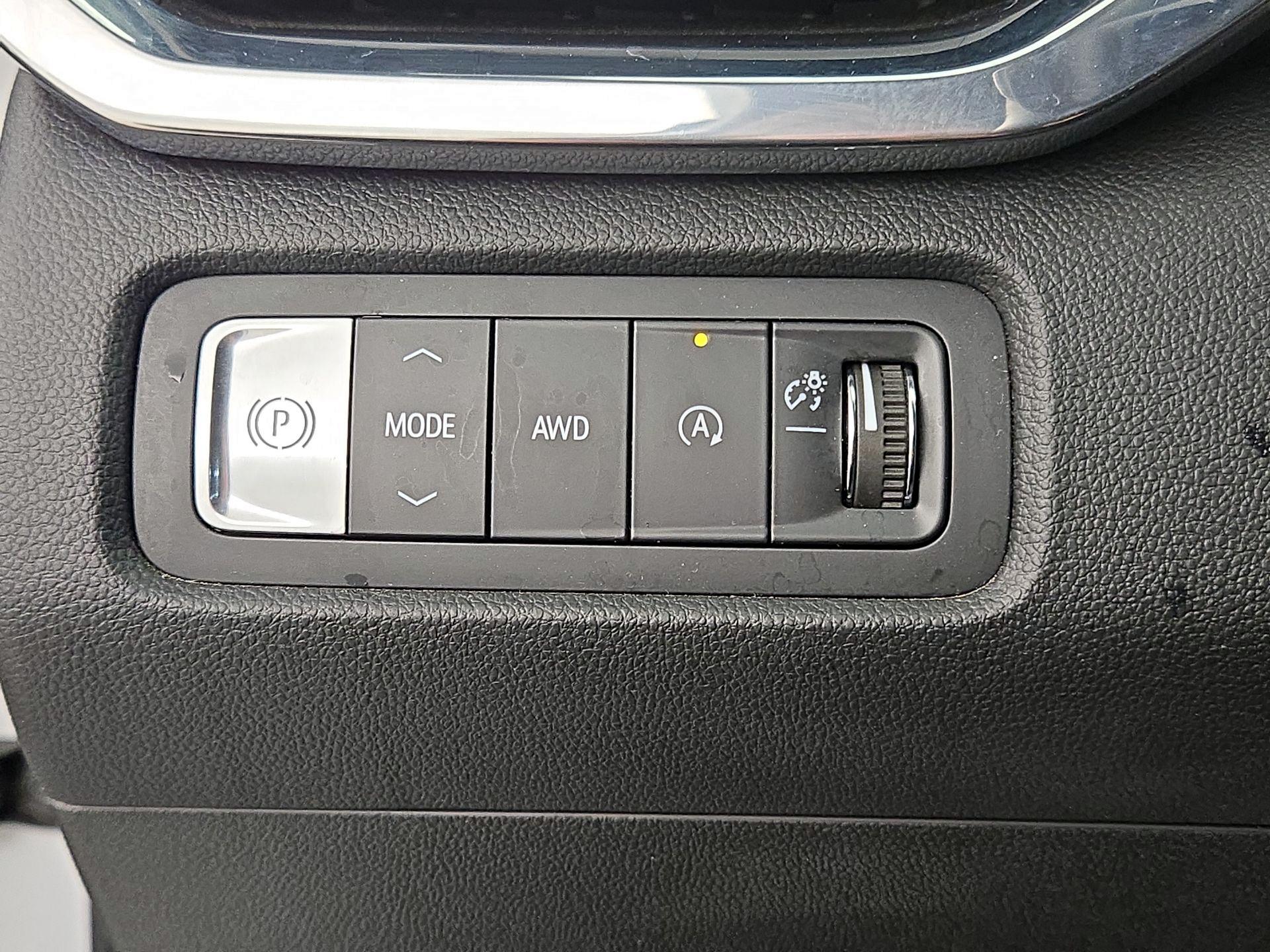 Thumbnail: 2025 GMC Acadia - 13