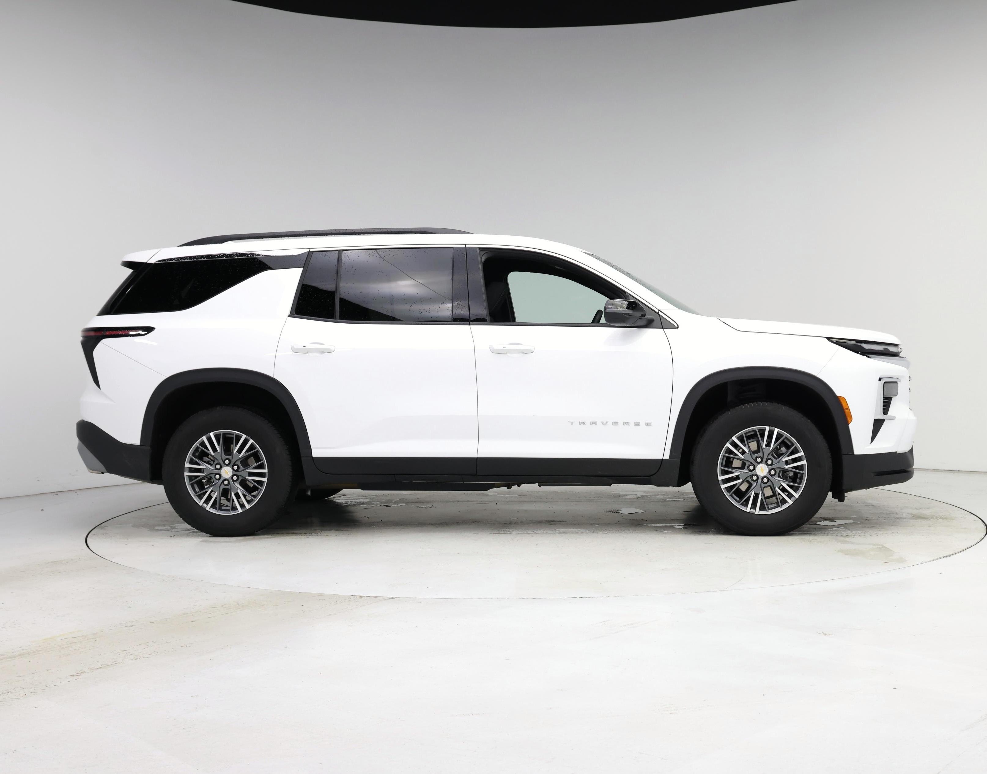 Thumbnail: 2025 Chevrolet Traverse - 7