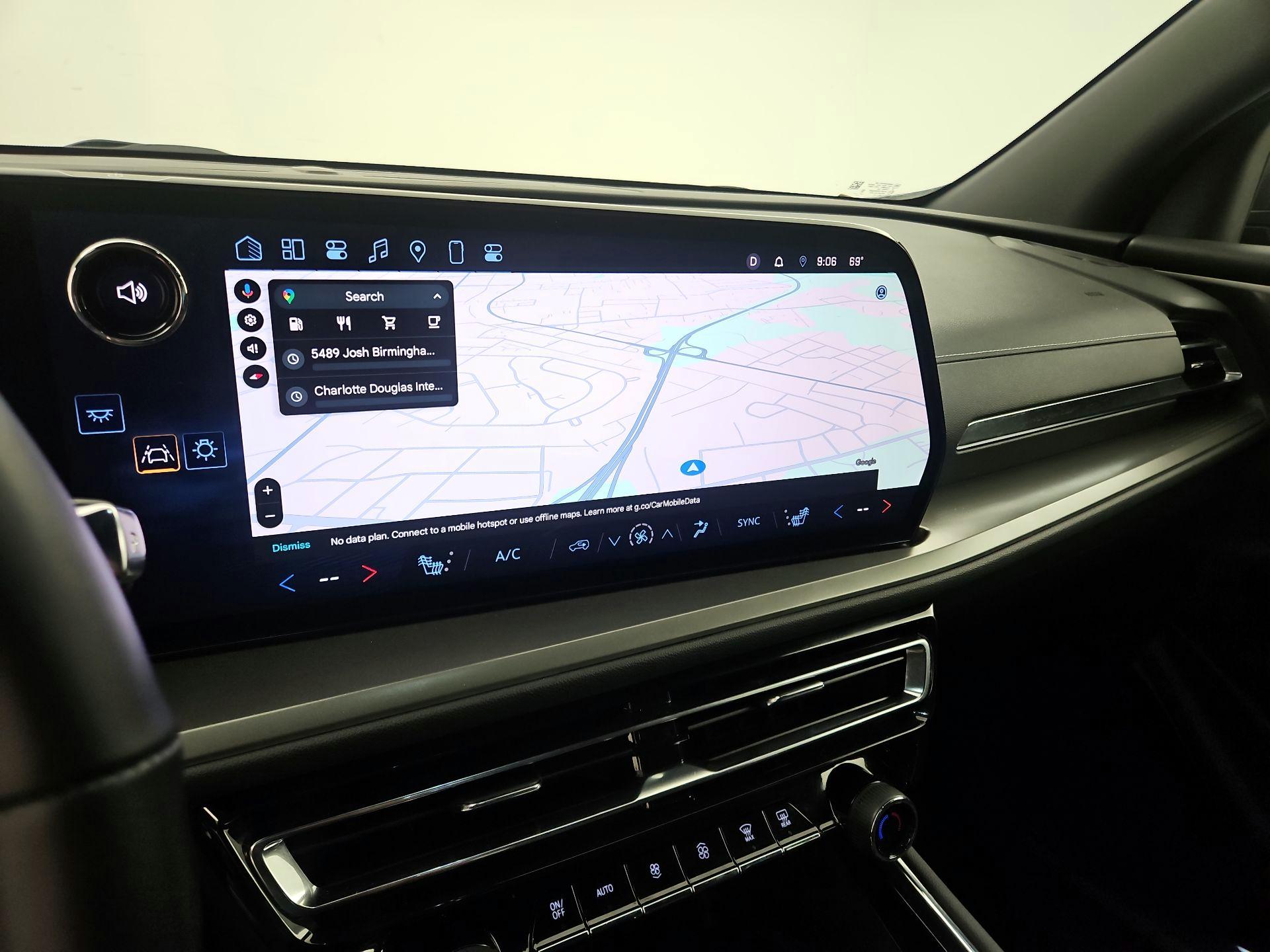 Thumbnail: 2025 Chevrolet Traverse - 14