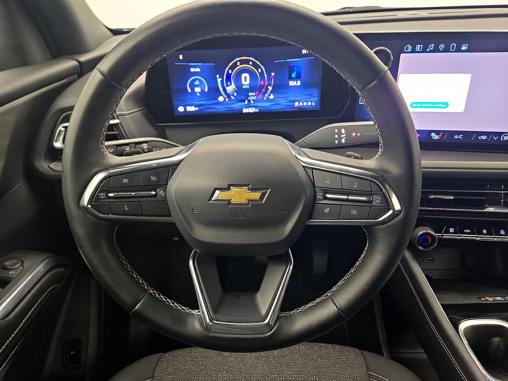 Thumbnail: 2025 Chevrolet Traverse - 10