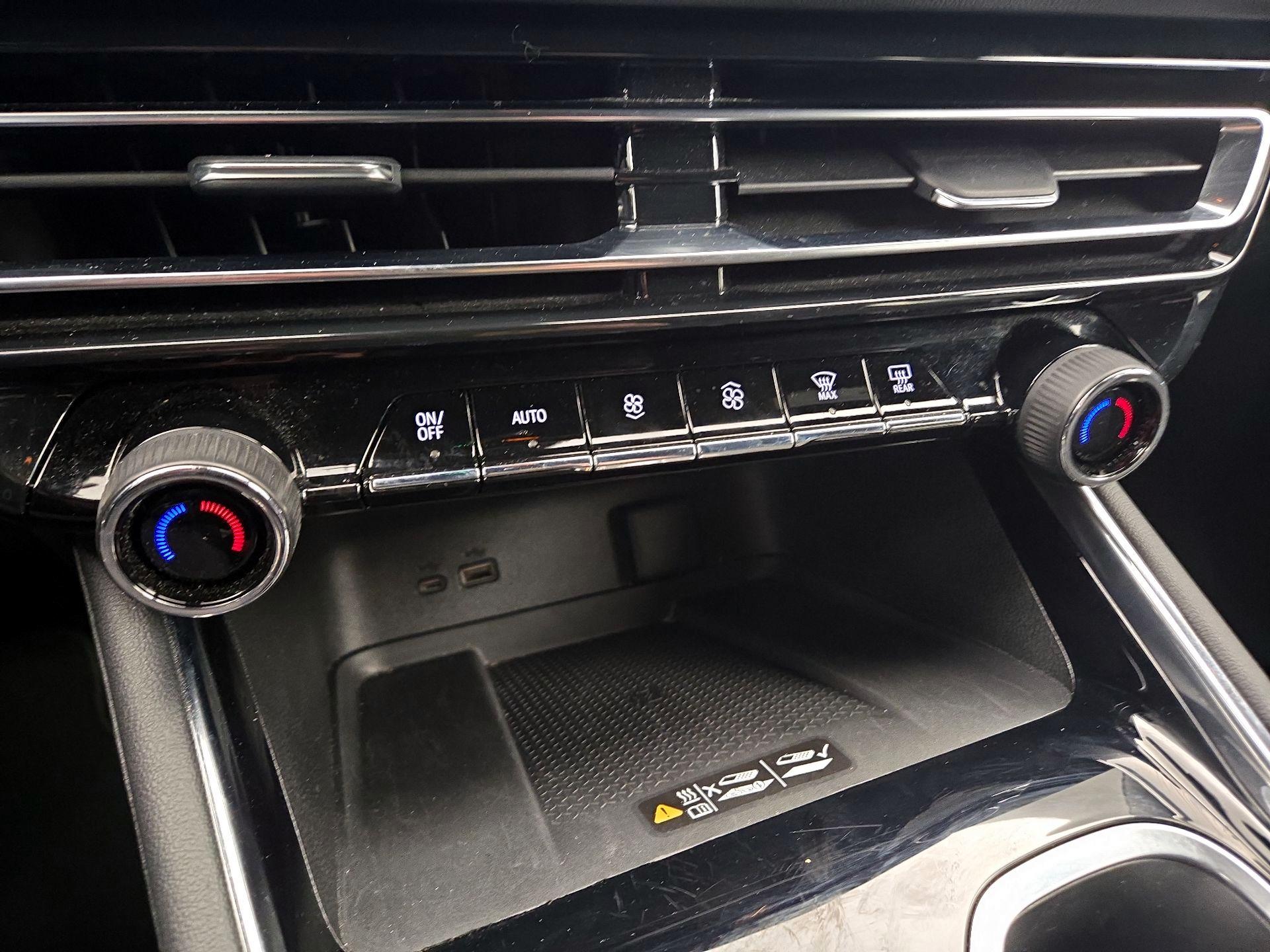 Thumbnail: 2025 Chevrolet Traverse - 16