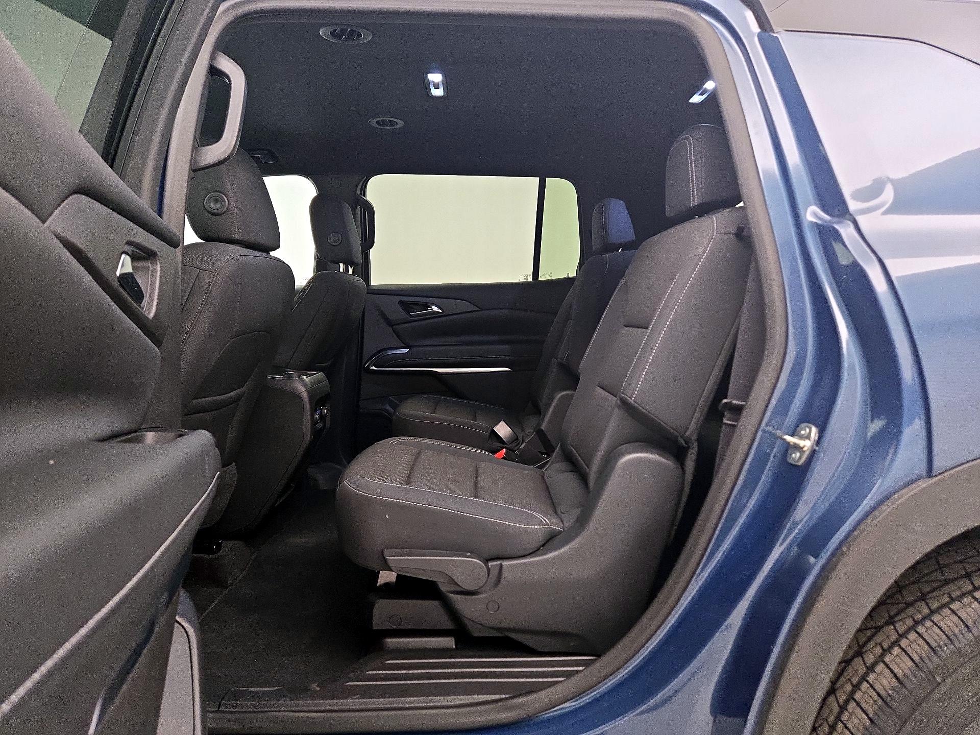 Thumbnail: 2025 Chevrolet Traverse - 19