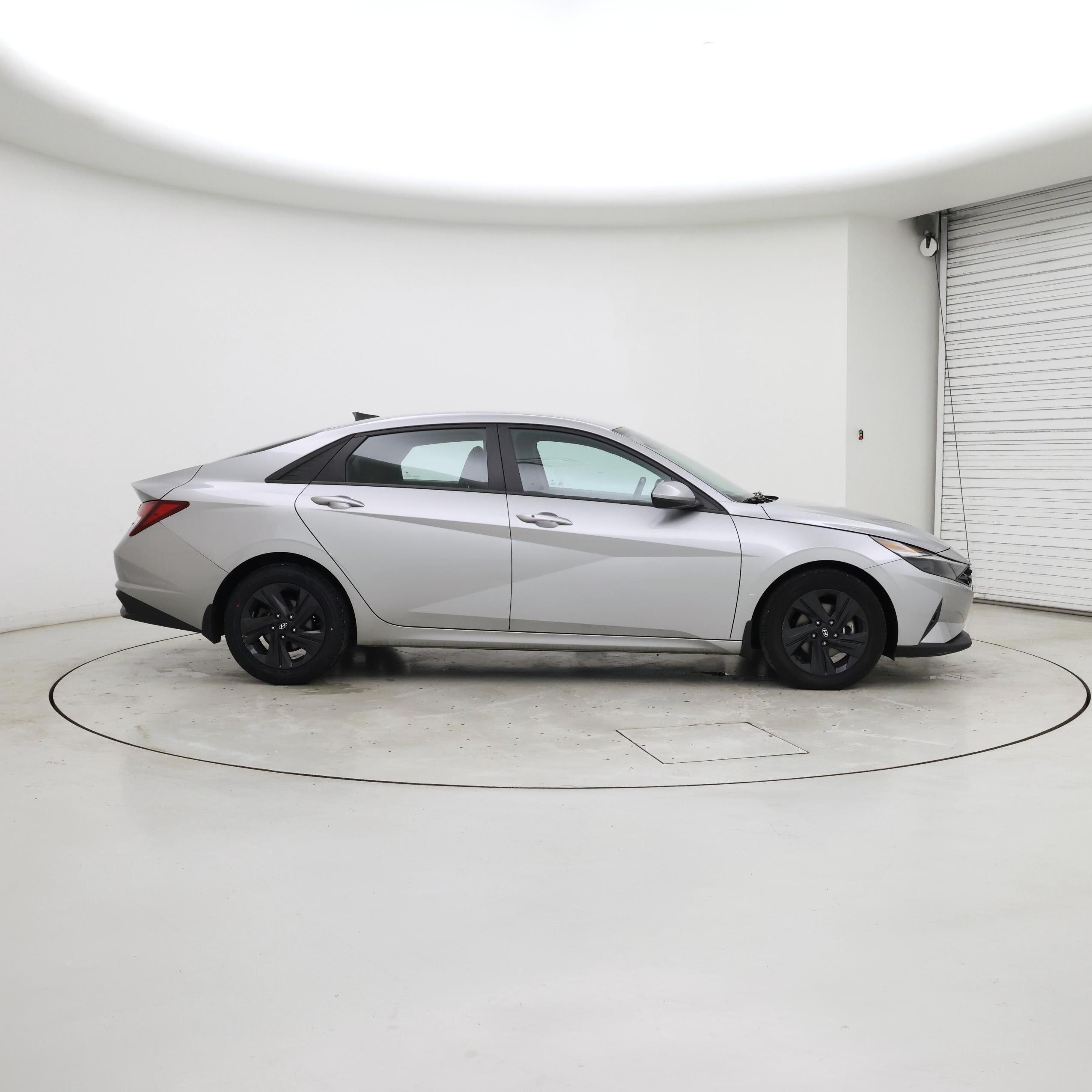 Thumbnail: 2022 Hyundai Elantra - 7