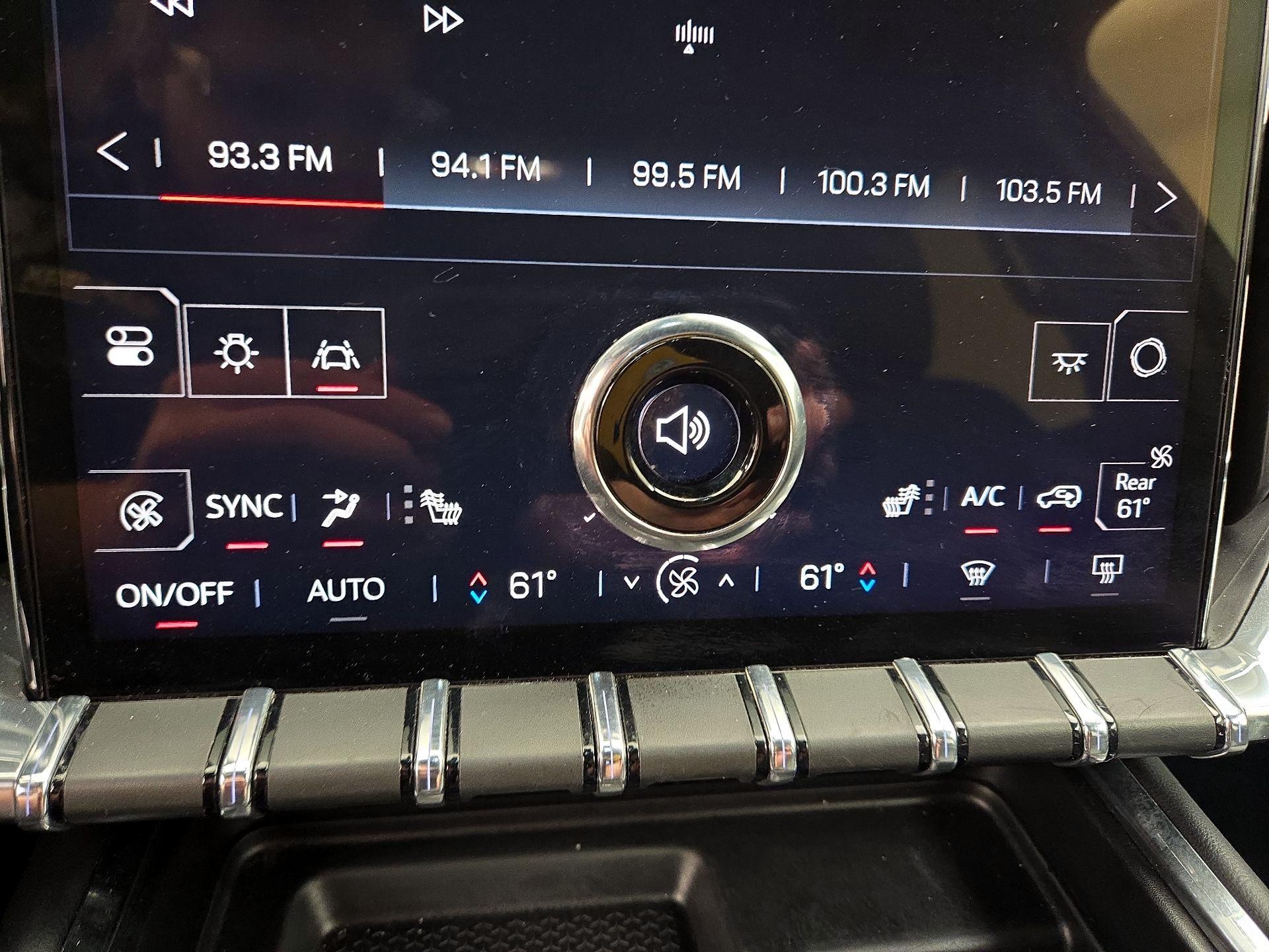 Thumbnail: 2025 GMC Acadia - 16