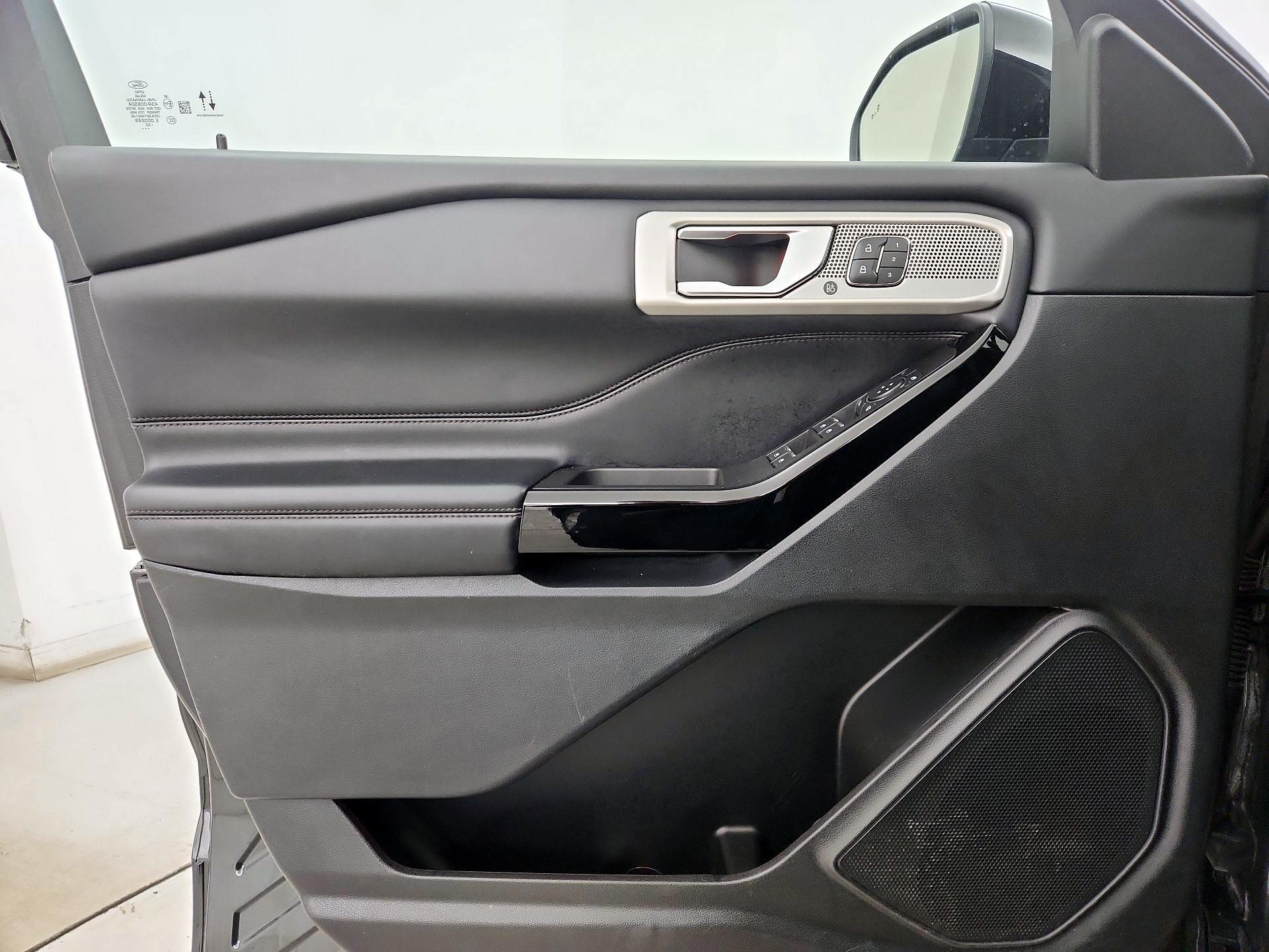 Thumbnail: 2022 Ford Explorer - 12