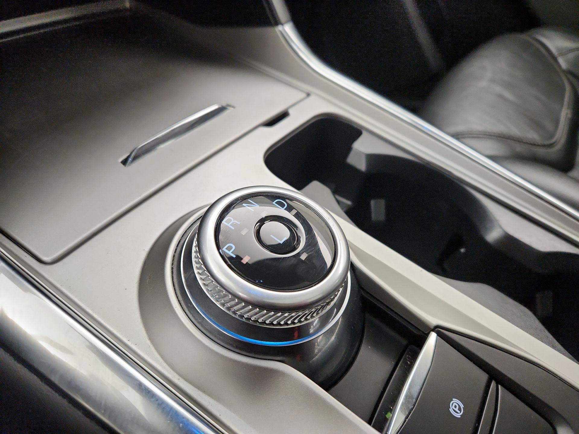 Thumbnail: 2022 Ford Explorer - 18