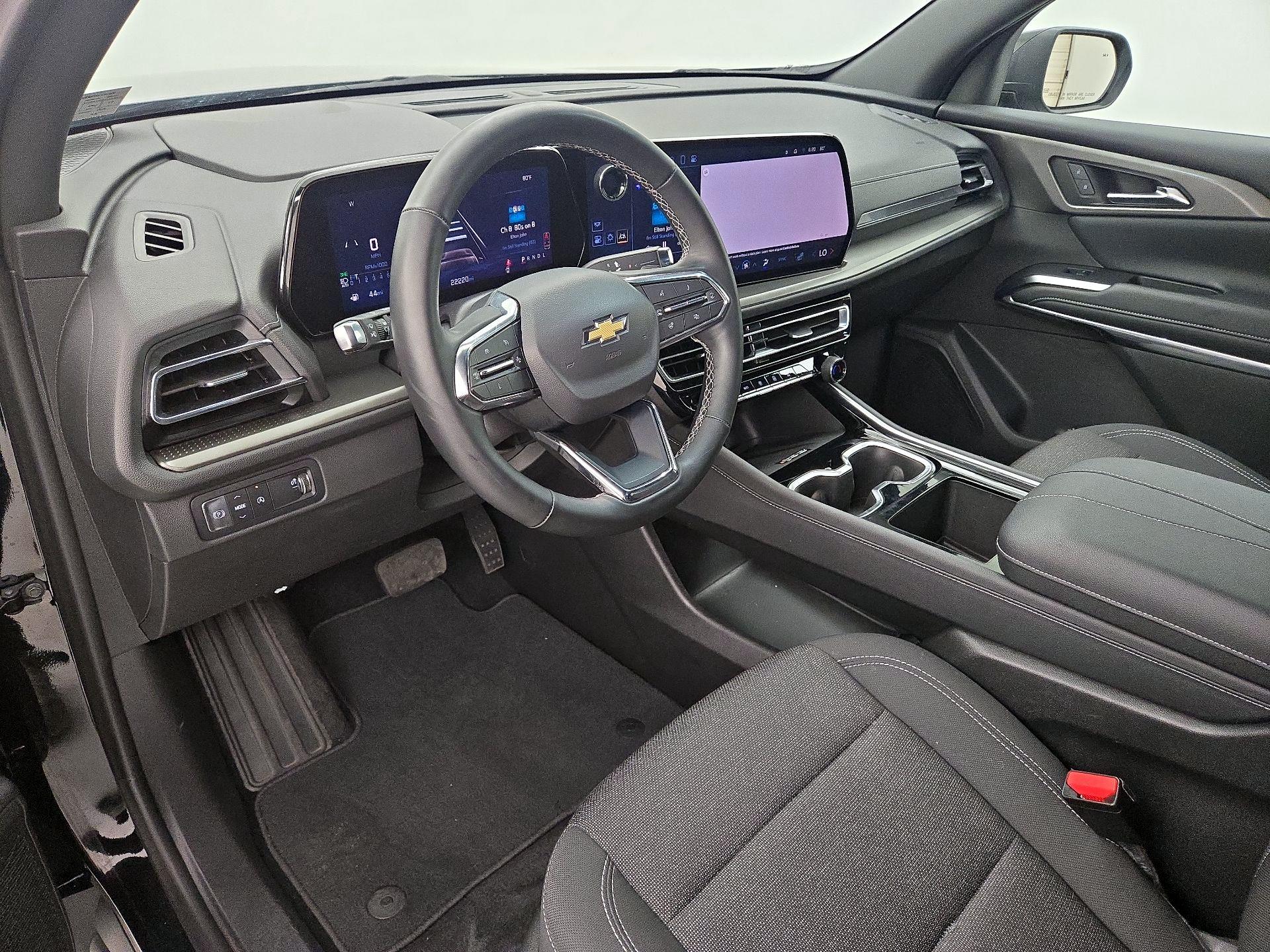 Thumbnail: 2025 Chevrolet Traverse - 11