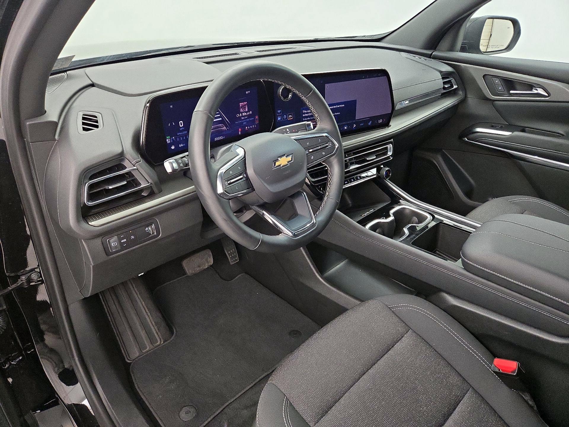 Thumbnail: 2025 Chevrolet Traverse - 19