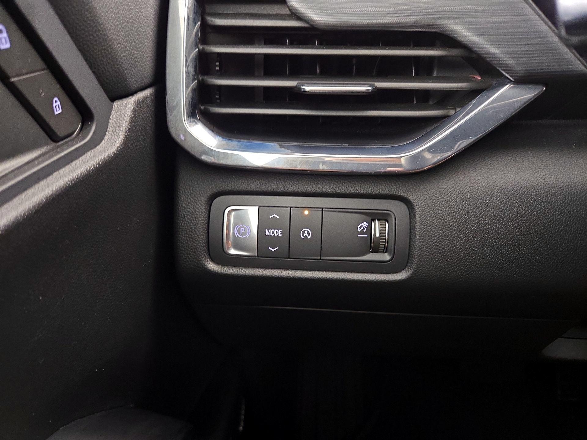 Thumbnail: 2025 GMC Acadia - 13