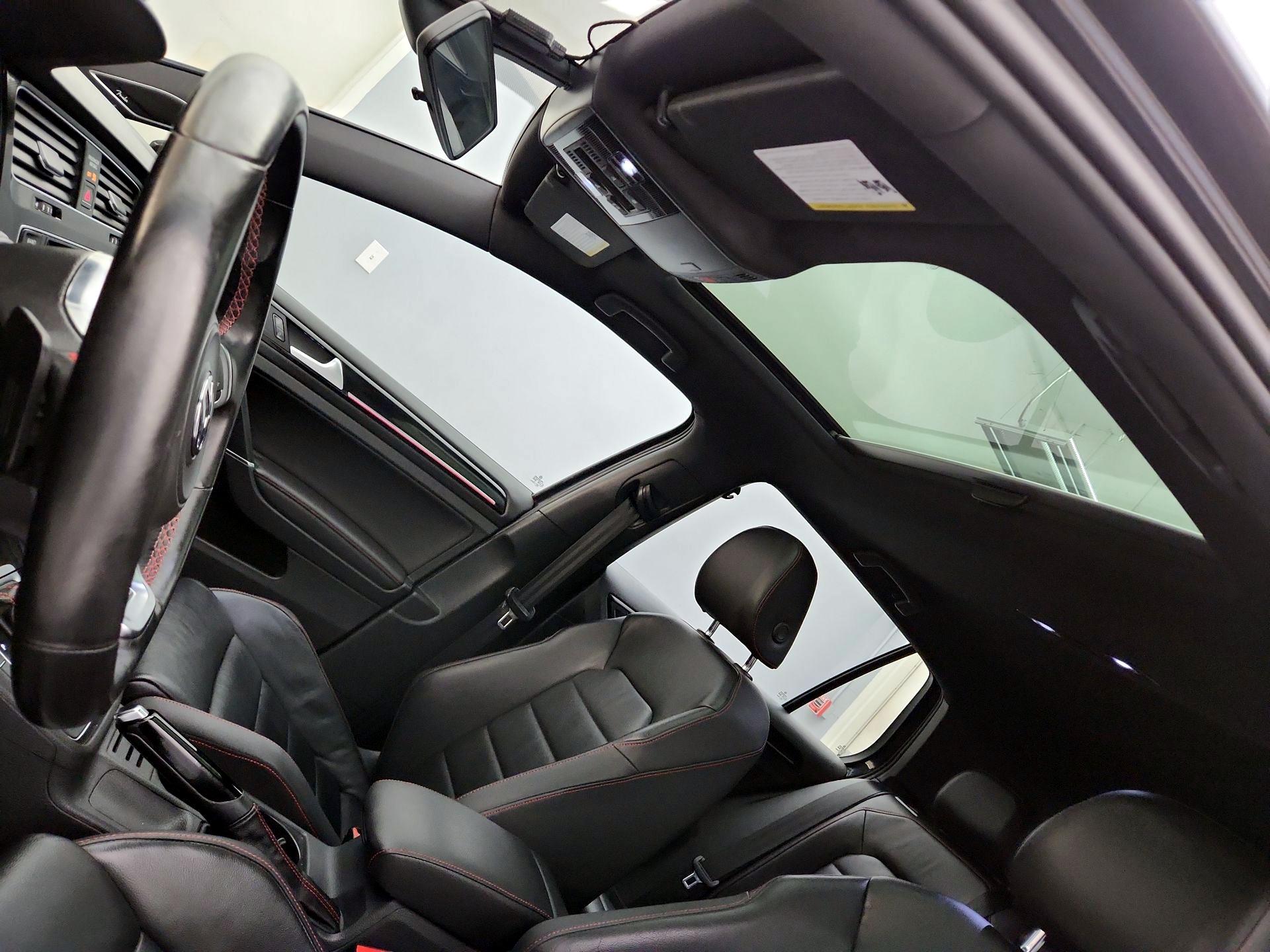 Thumbnail: 2015 Volkswagen Golf - 20