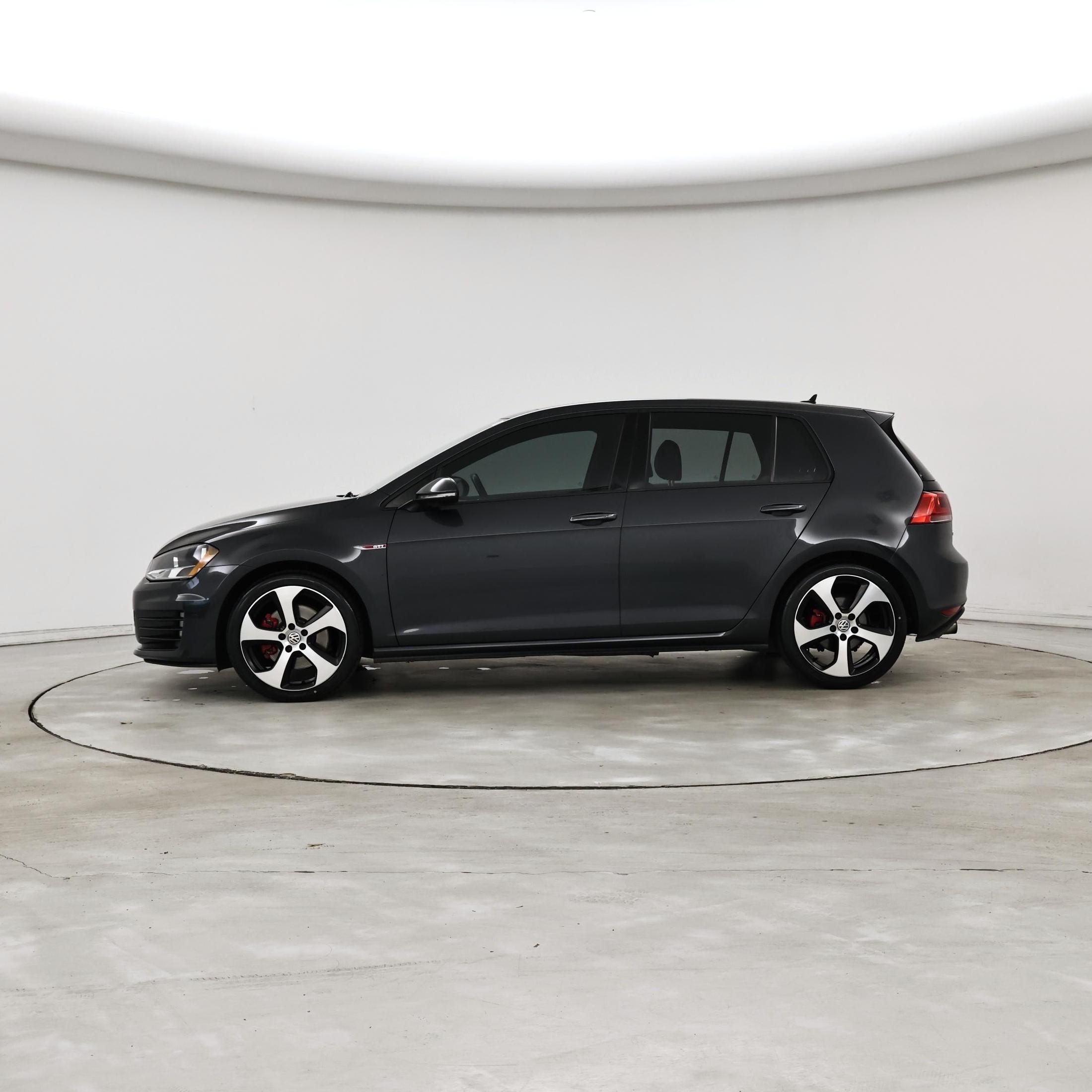 Thumbnail: 2015 Volkswagen Golf - 3