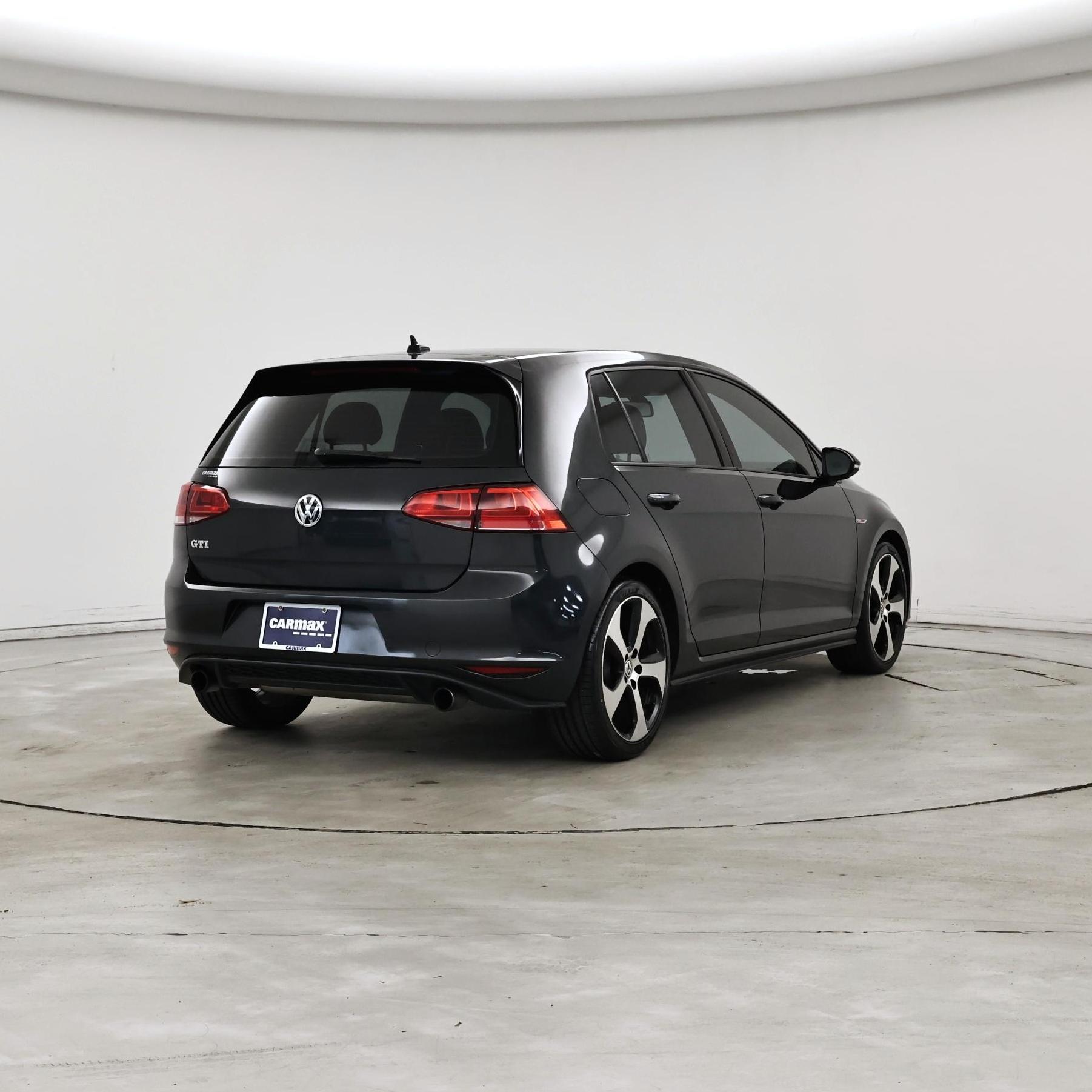 Thumbnail: 2015 Volkswagen Golf - 8