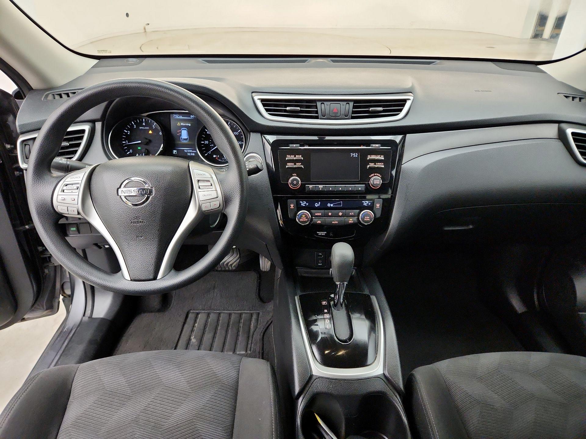 Thumbnail: 2016 Nissan Rogue - 9