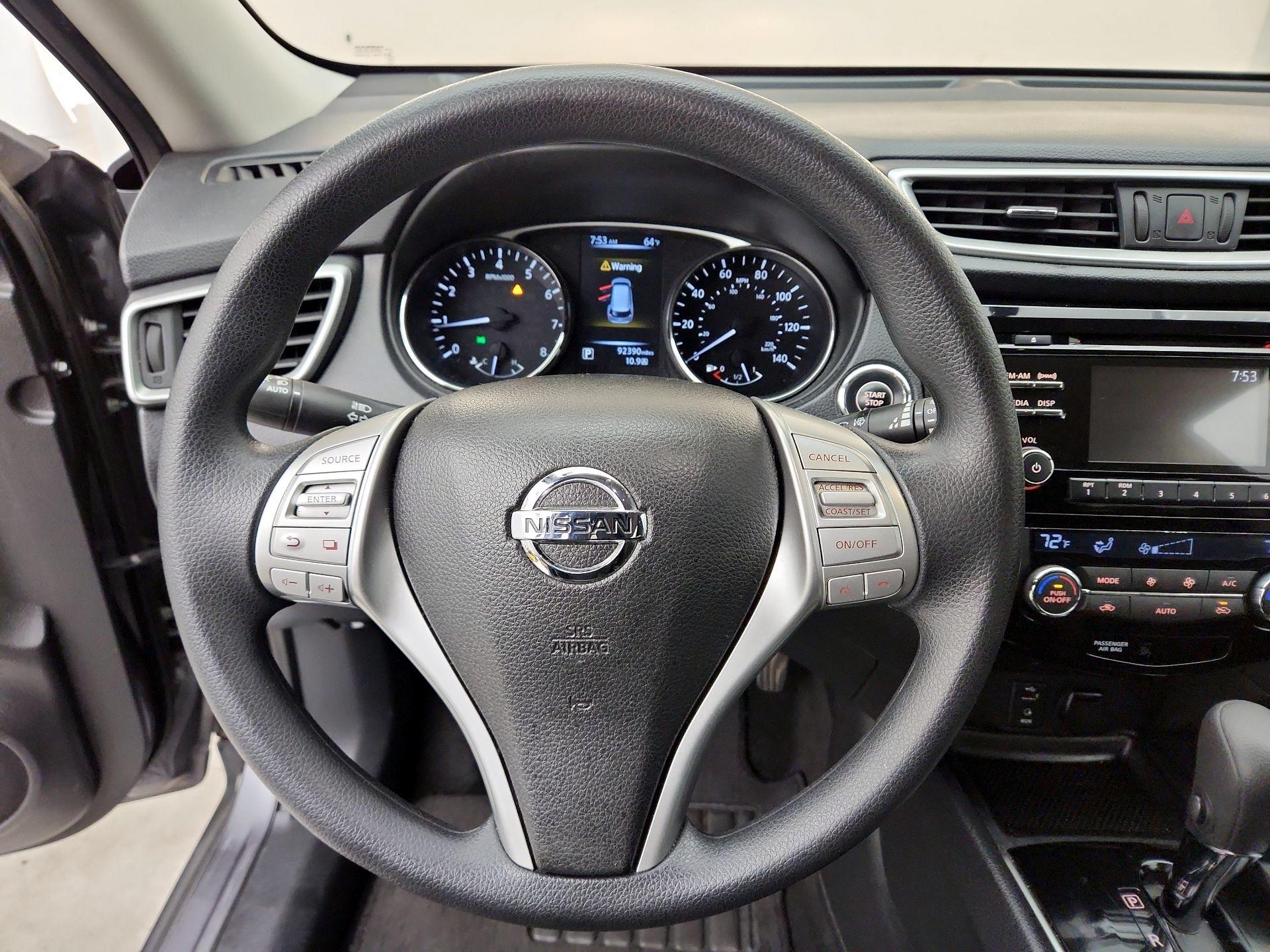 Thumbnail: 2016 Nissan Rogue - 10